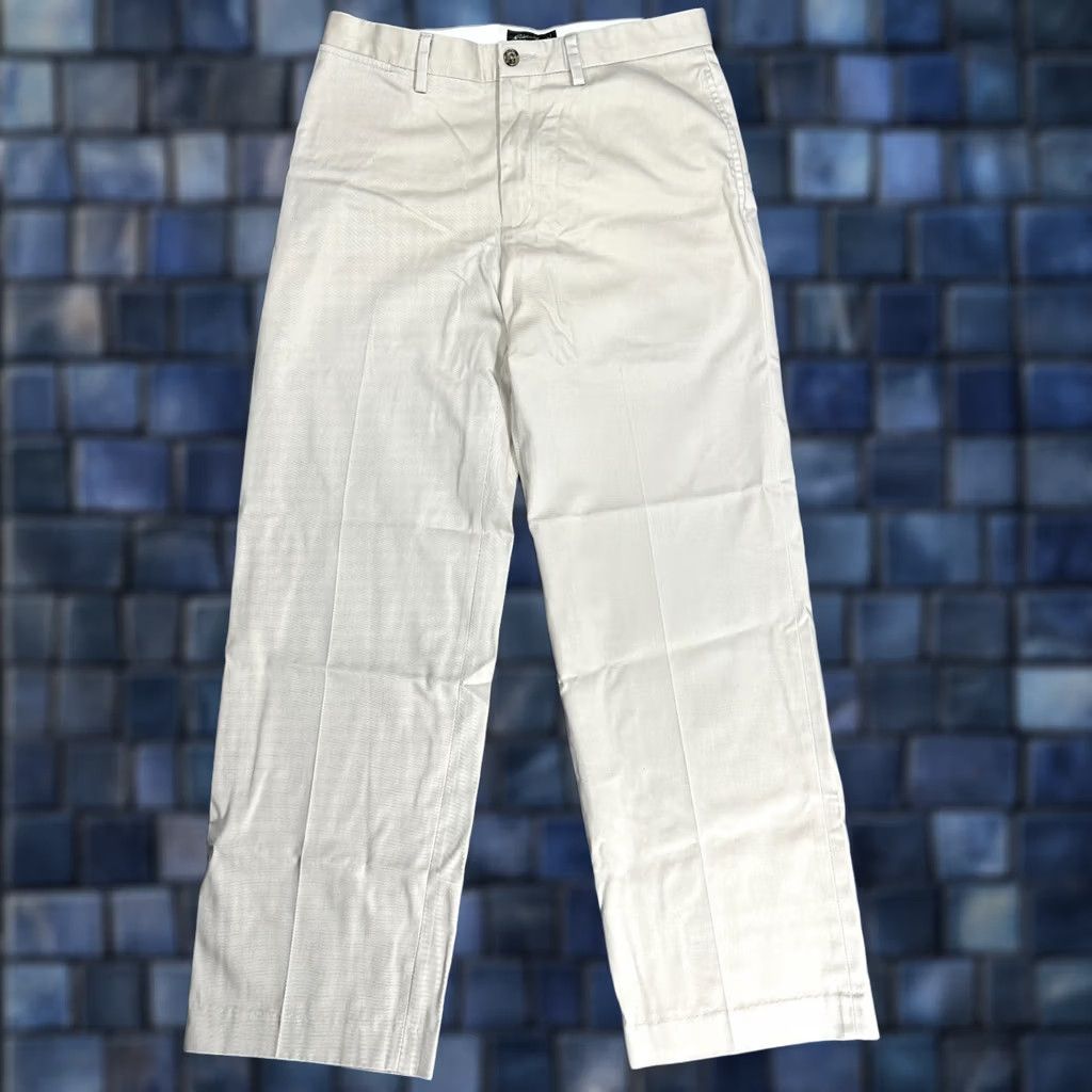 Eddie Bauer Eddie Bauer Pants Mens 32 Relaxed Fit Wrinkle Resistant Chino Beige Cotton Shirt? Size US 32 / EU 48 - 1 Thumbnail