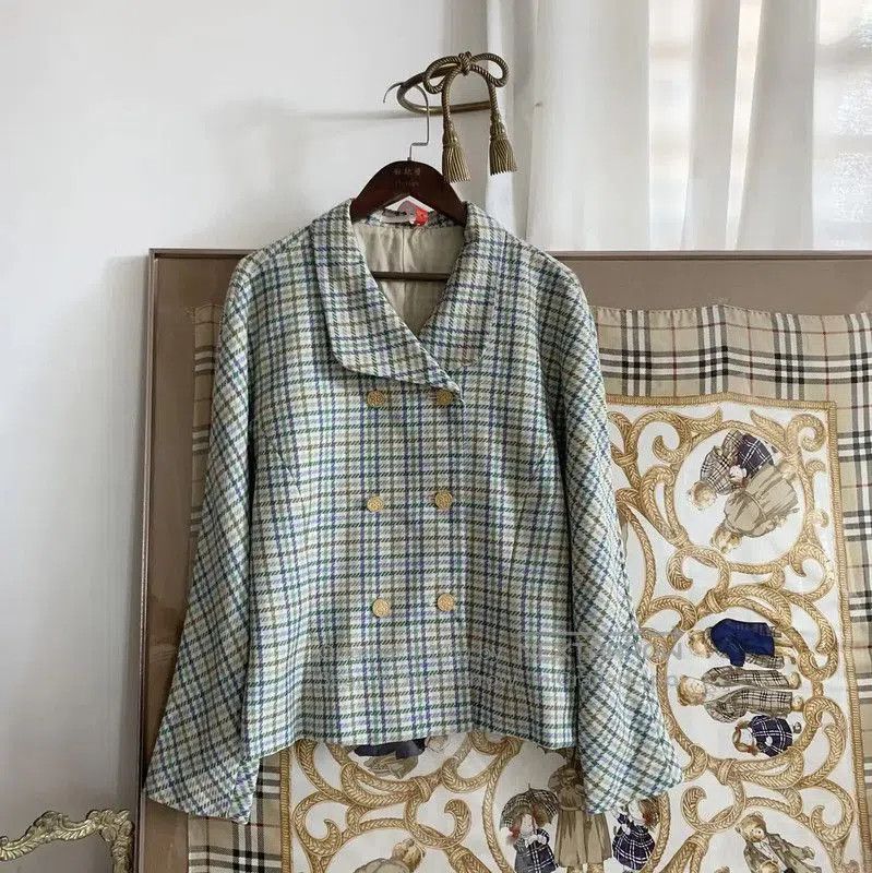 Burberry Burberry Color Block Wool Women's Jacket. Size M / US 6-8 / IT 42-44 - 2 Thumbnail