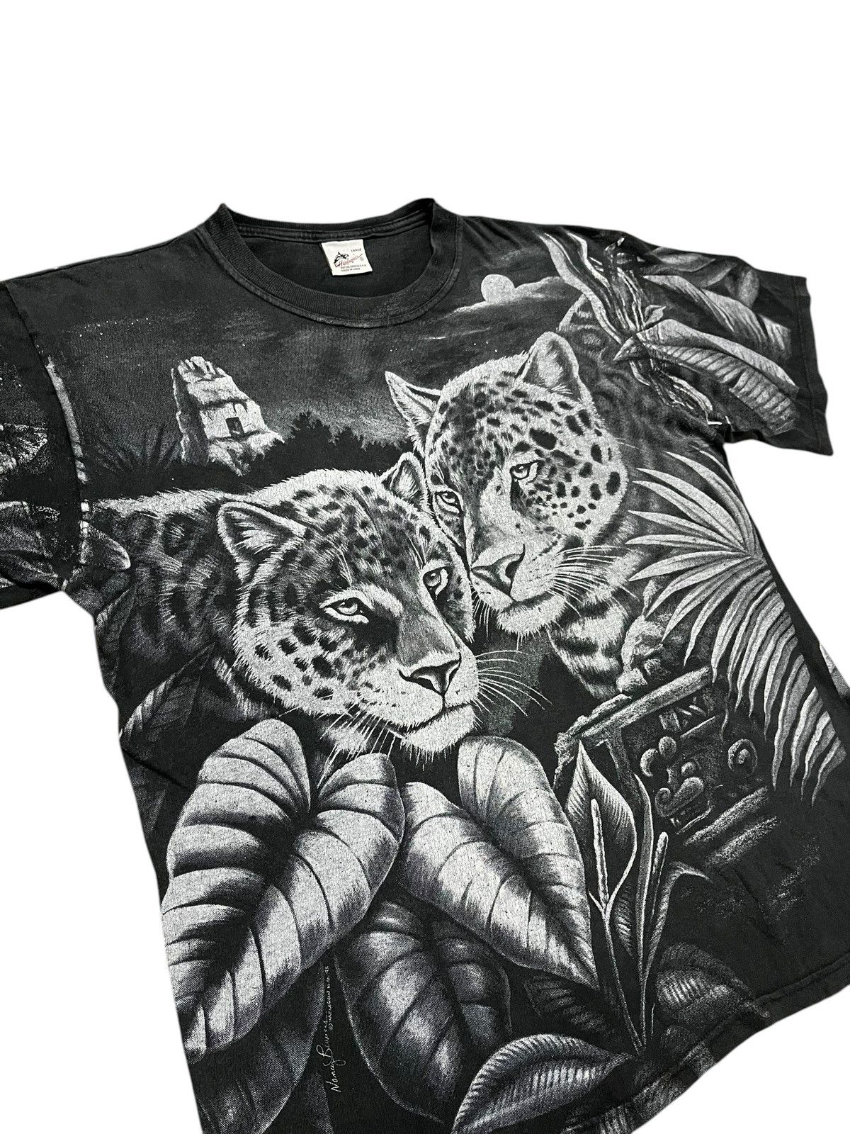 Vintage VINTAGE FULL PRINT ANIMAL T SHIRT Size US L / EU 52-54 / 3 - 2 Thumbnail