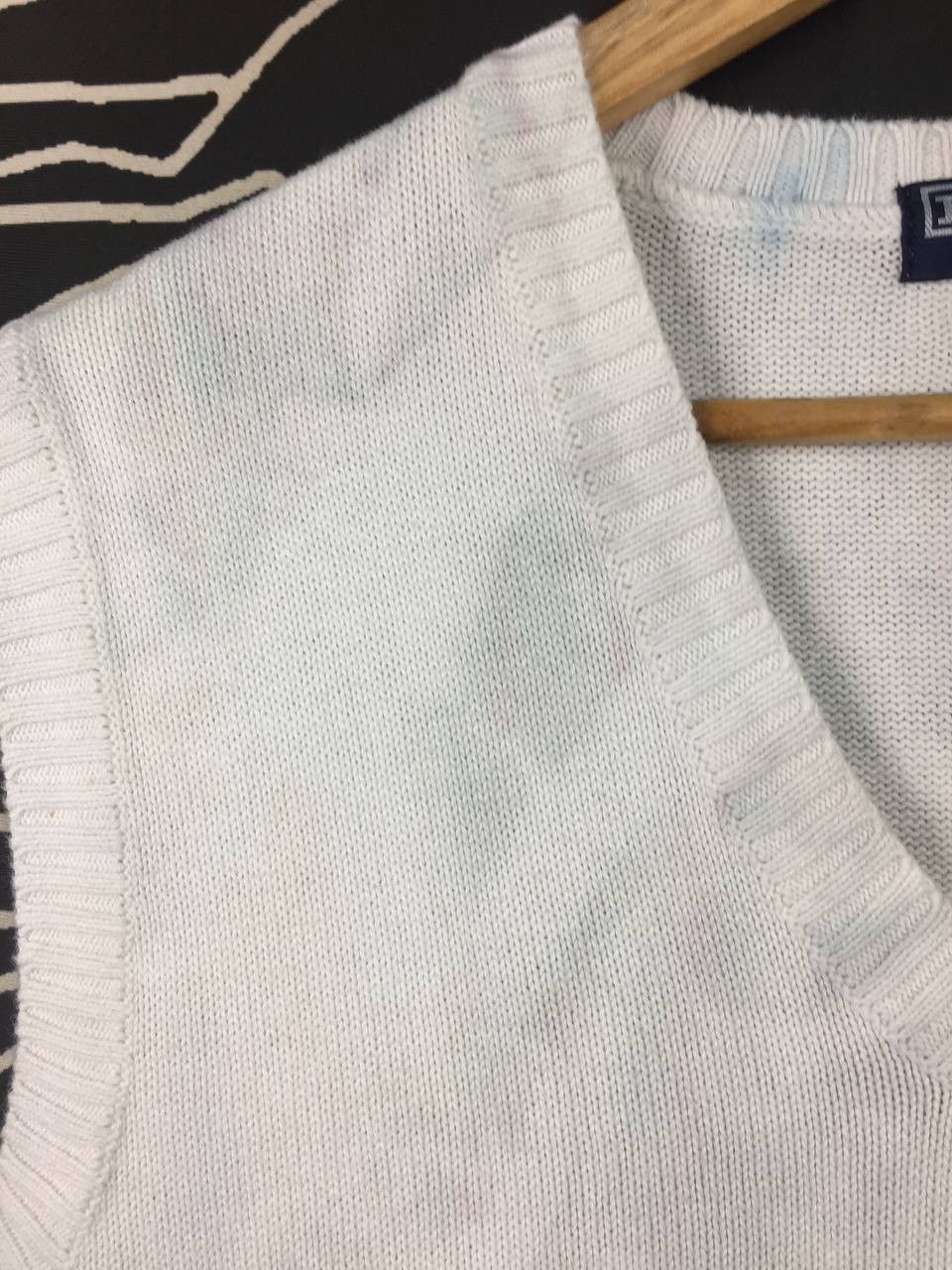 Polo Ralph Lauren Vtg Distressed Polo Ralph Lauren Knit Sweater Vest Size L Size US L / EU 52-54 / 3 - 4 Thumbnail