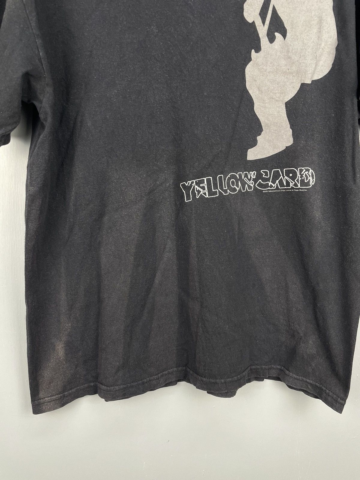 Band Tees Vintage Y2K Yellowcard skate punk band sunfaded tee Size US L / EU 52-54 / 3 - 4 Thumbnail