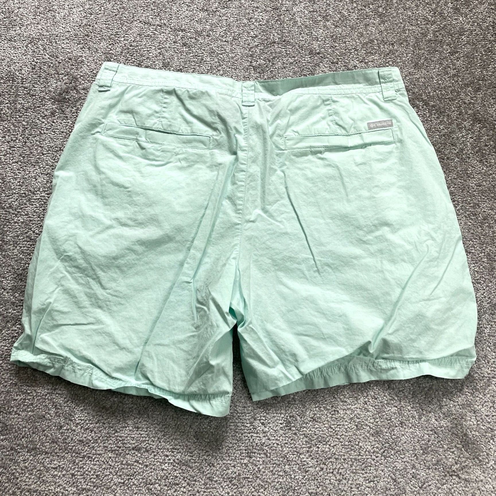 Vintage Columbia Chino Shorts 36 Green Solid Cotton Pockets Active Outdoor Mens Size US 36 / EU 52 - 2 Thumbnail