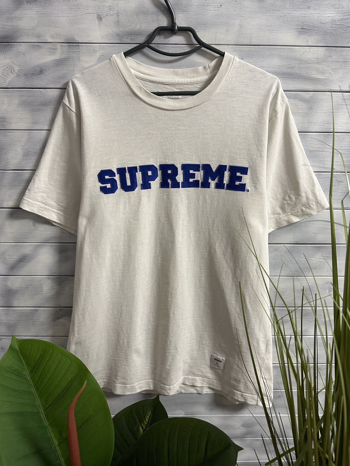 Supreme Bog outlet Logo Tee