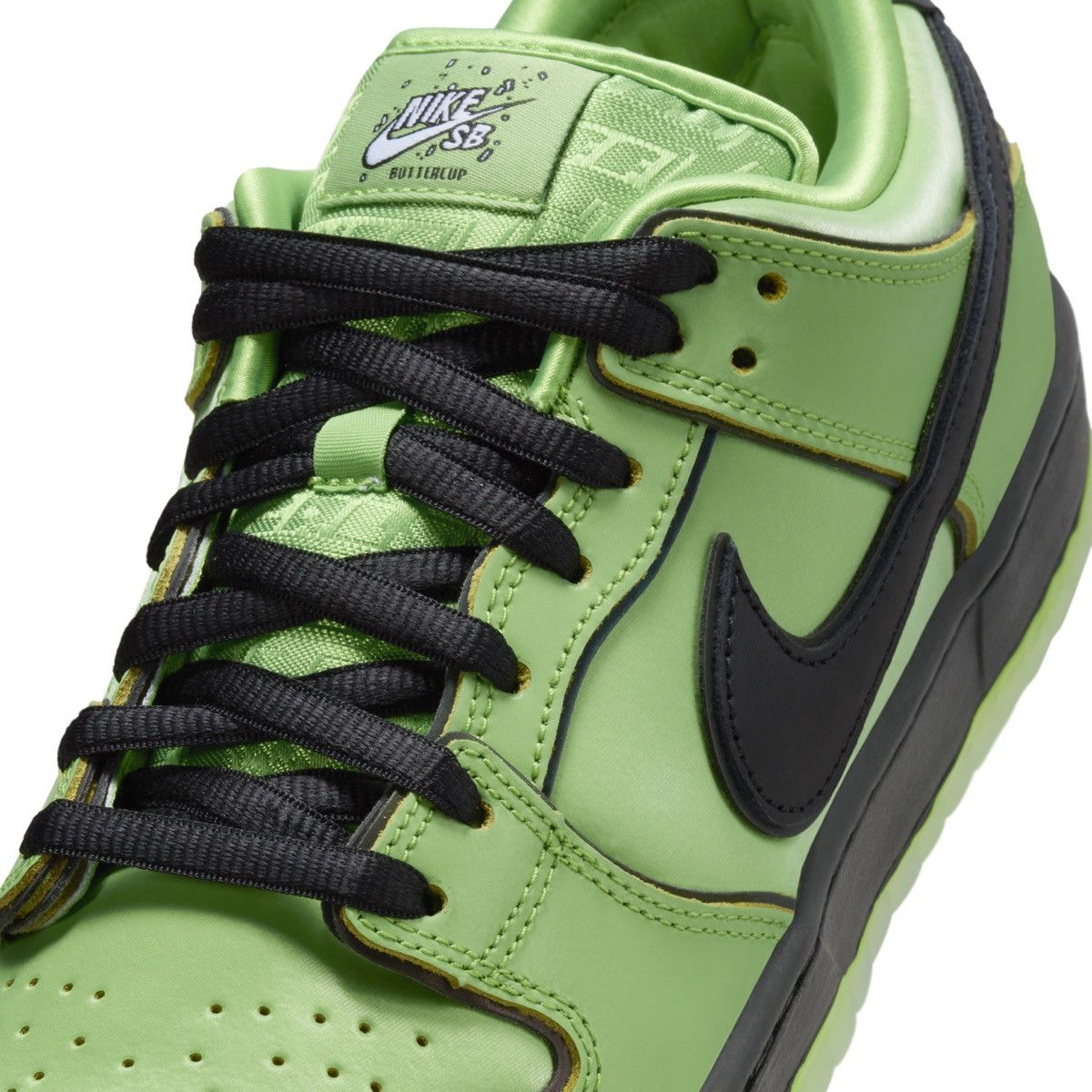 Nike Nike SB Dunk power puff girl Size US 10 / EU 43 - 8 Thumbnail