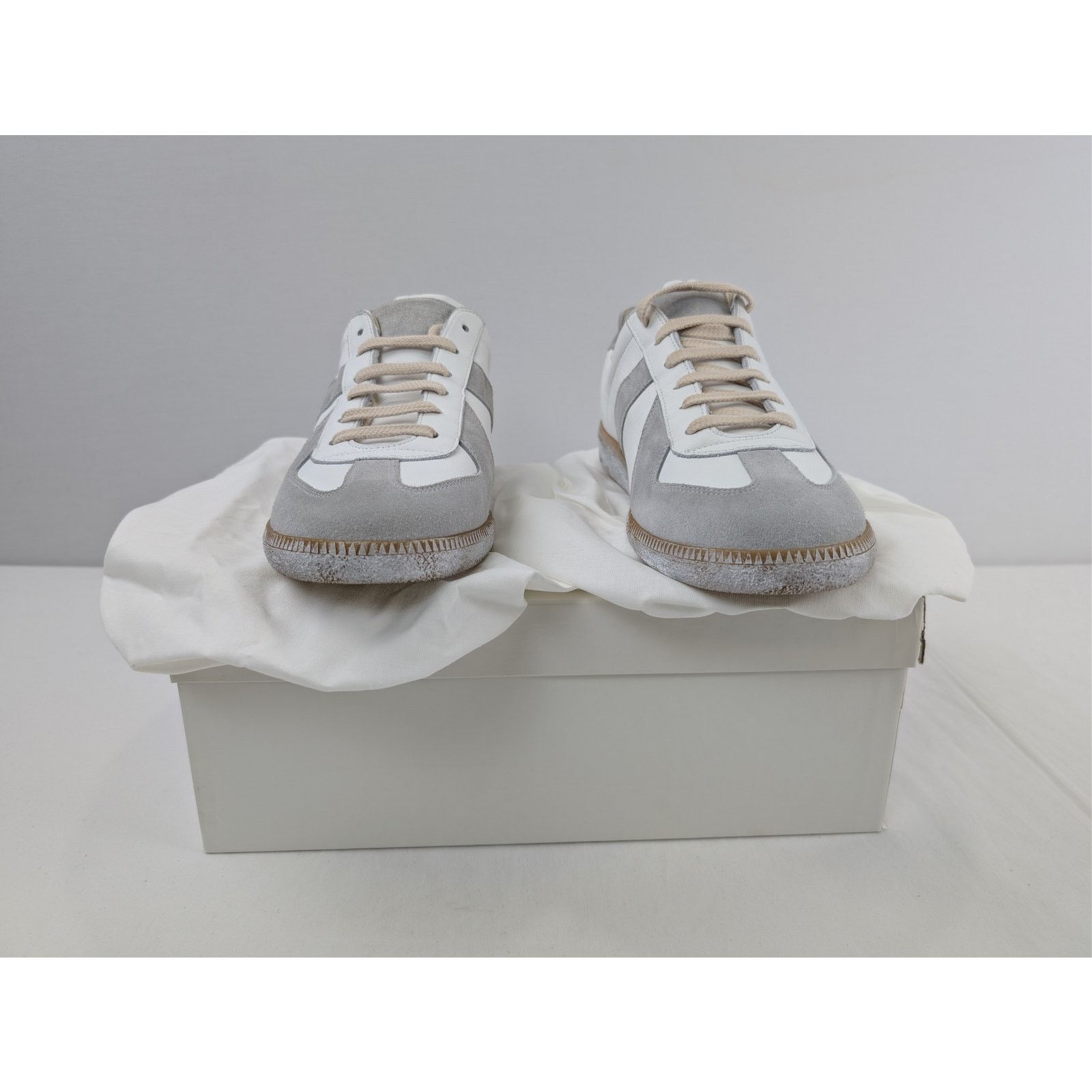 Maison Margiela o1rshd1 Replica sneakers in white and gray leather and suede Size US 13 / EU 46 - 16 Thumbnail