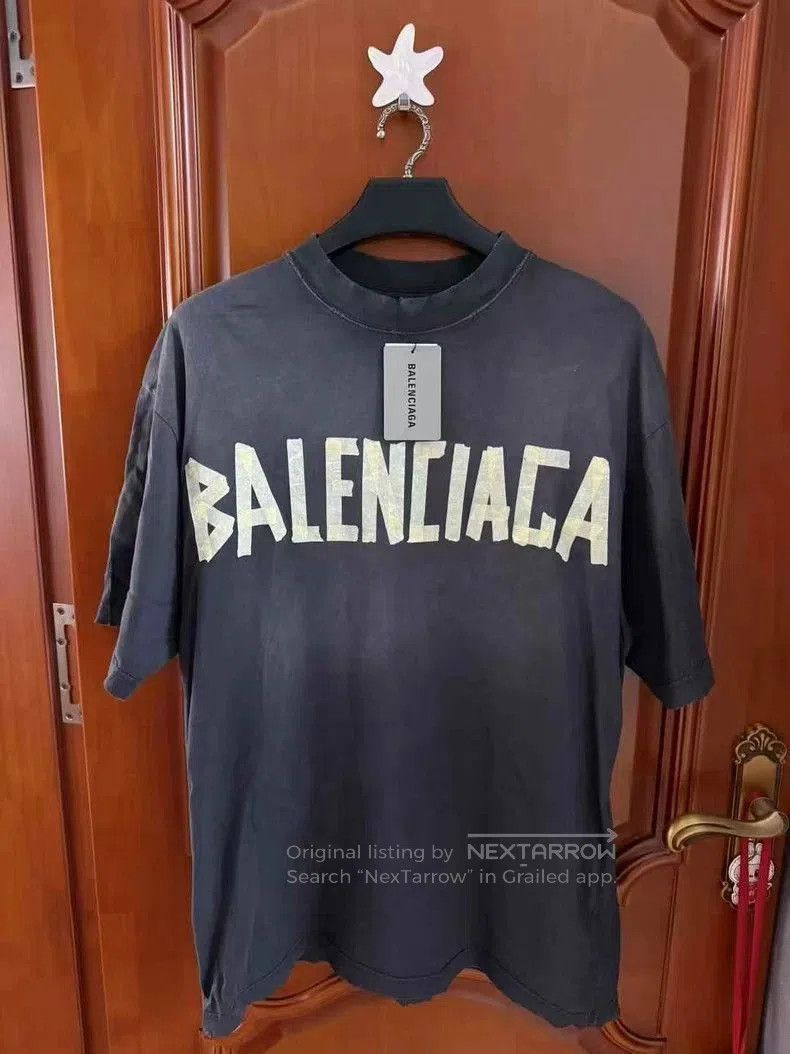 Balenciaga Balenciaga Tape Short Sleeve T-shirt S. Size US S / EU 44-46 / 1 - 1 Thumbnail