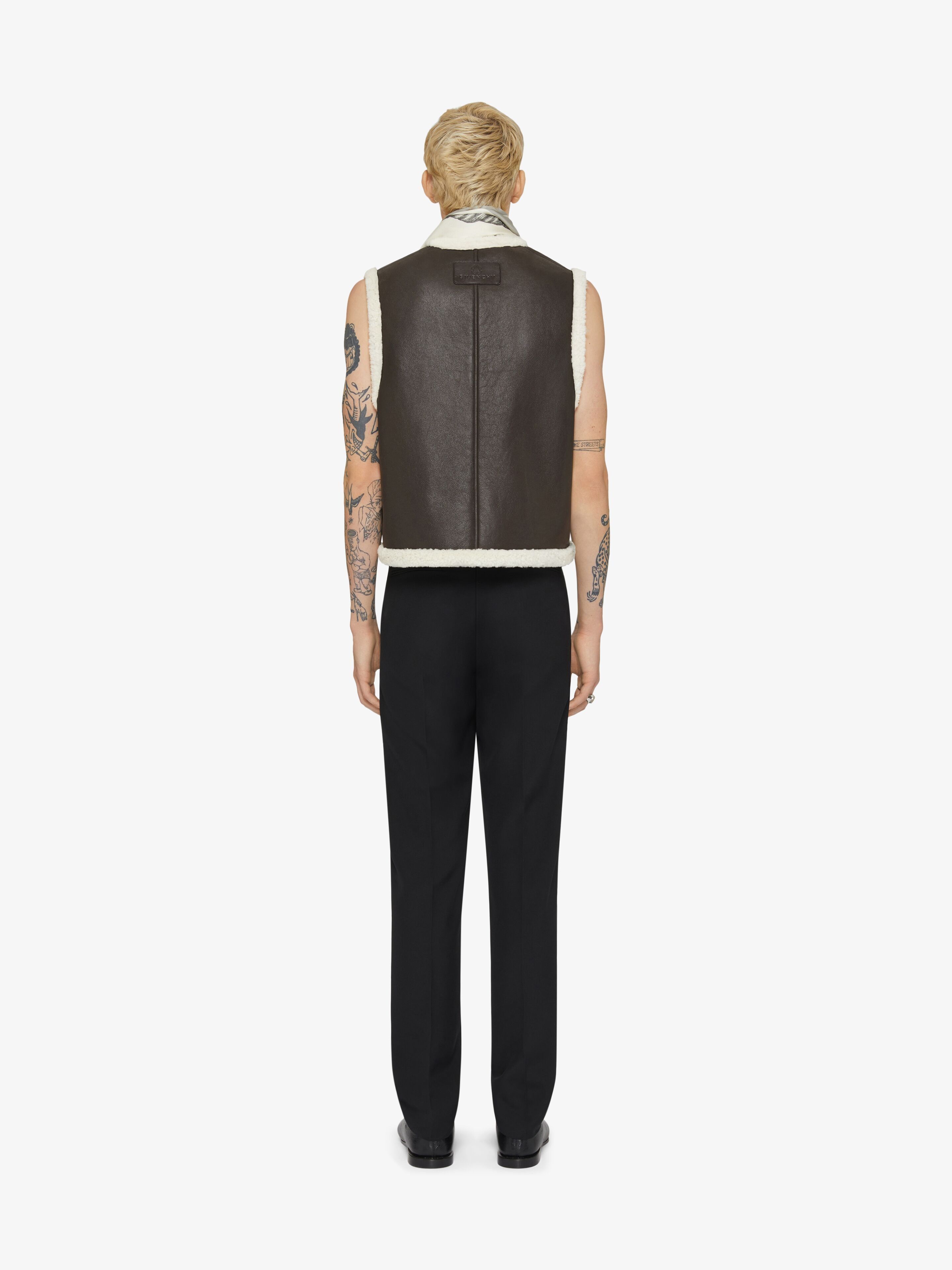 o1srvl11e0925 Waistcoat in Shearling in Brown/White