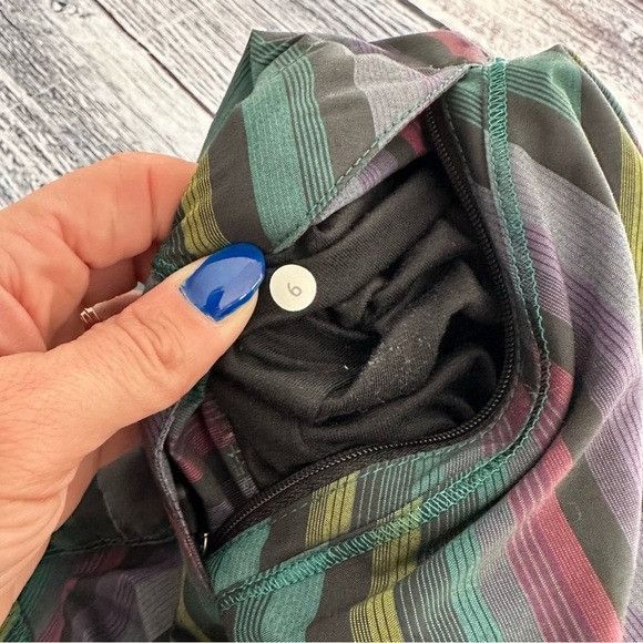 Lululemon Lululemon Run Hustle Jacket in Multi Poncho Stripe Hooded Ja Size M / US 6-8 / IT 42-44 - 8 Thumbnail