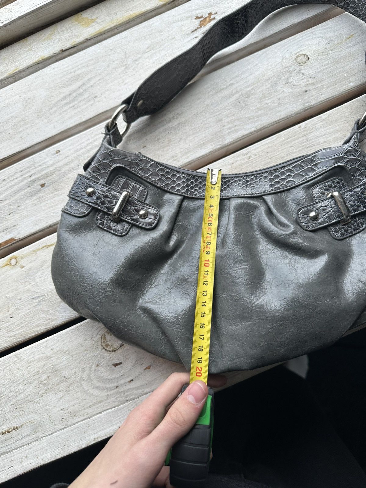 Japanese Brand 🚨Y2K AVANT-GARDE 🚨mesh silver Japan style hand bag Y2K 90s Size ONE SIZE - 12 Thumbnail