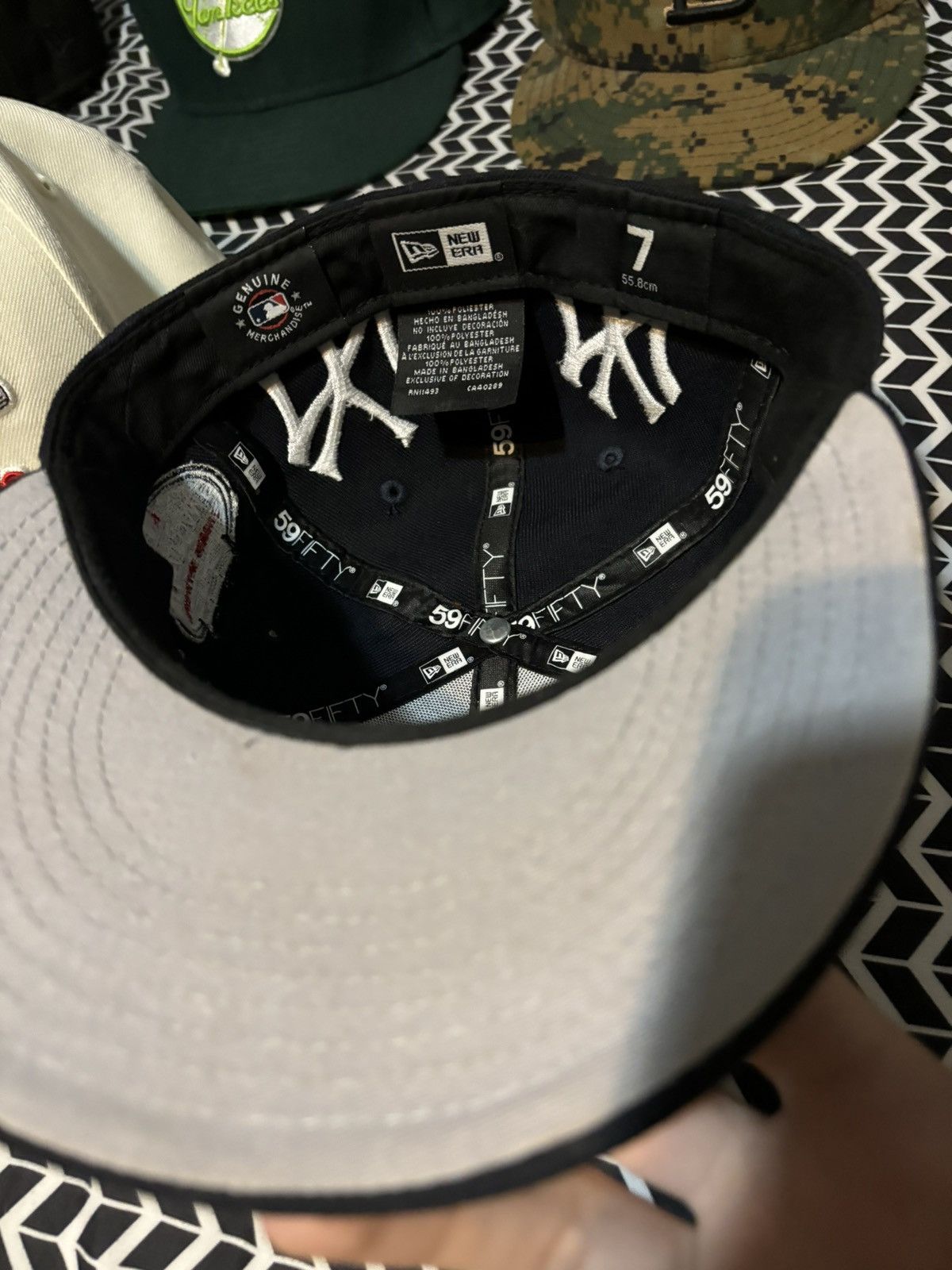 New Era heavily embroidered yankees fitted size 7 Size ONE SIZE - 2 Thumbnail