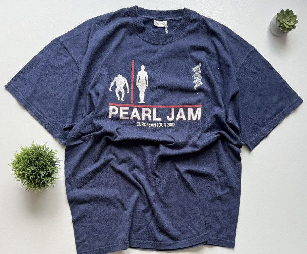 Vintage 2000 Vintage Pearl Jam Rock T-Shirt Screen stars Size XL Size US XL / EU 56 / 4 - 1 Thumbnail