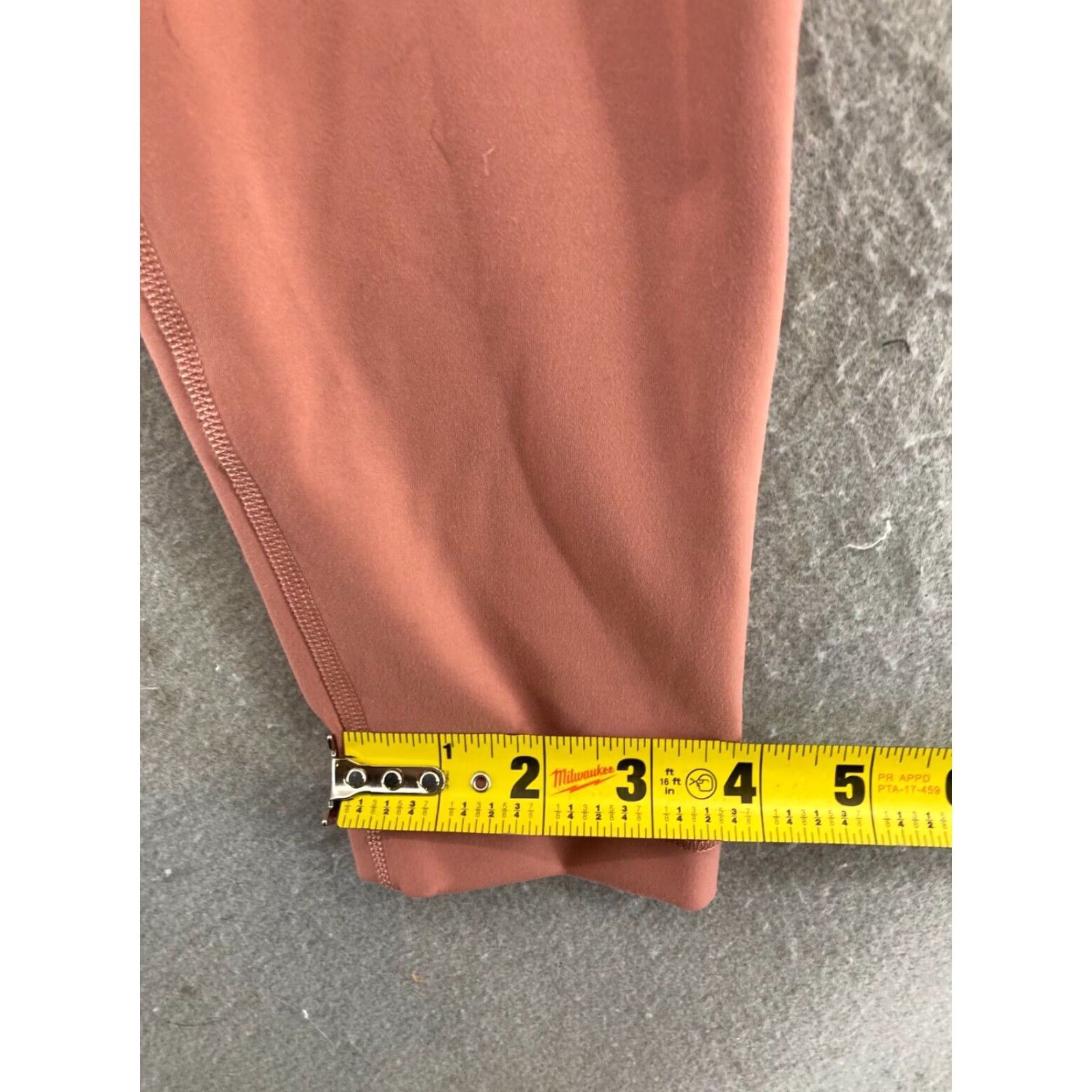 Lululemon VINTAGE Lululemon Women’s Pants 12 Pink Yoga Stretch Athletic Skinny Inseam 27 Athletic Size 34" / US 12 / IT 48 - 6 Thumbnail