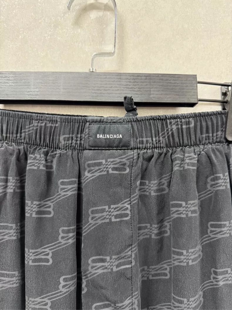 Balenciaga Balenciaga Printed Long Pants Size US 36 / EU 52 - 4 Thumbnail