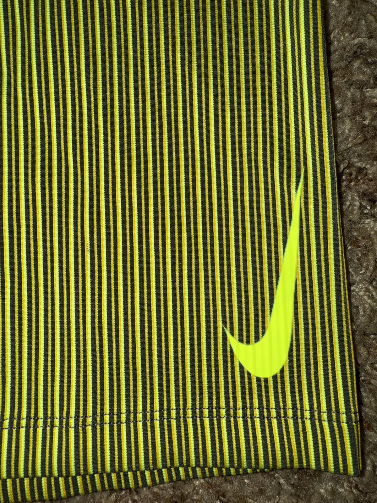Nike Nike Men’s Dri-Fit ADV Aeroswift 1/2-Length Running Tights Size US 34 / EU 50 - 4 Thumbnail