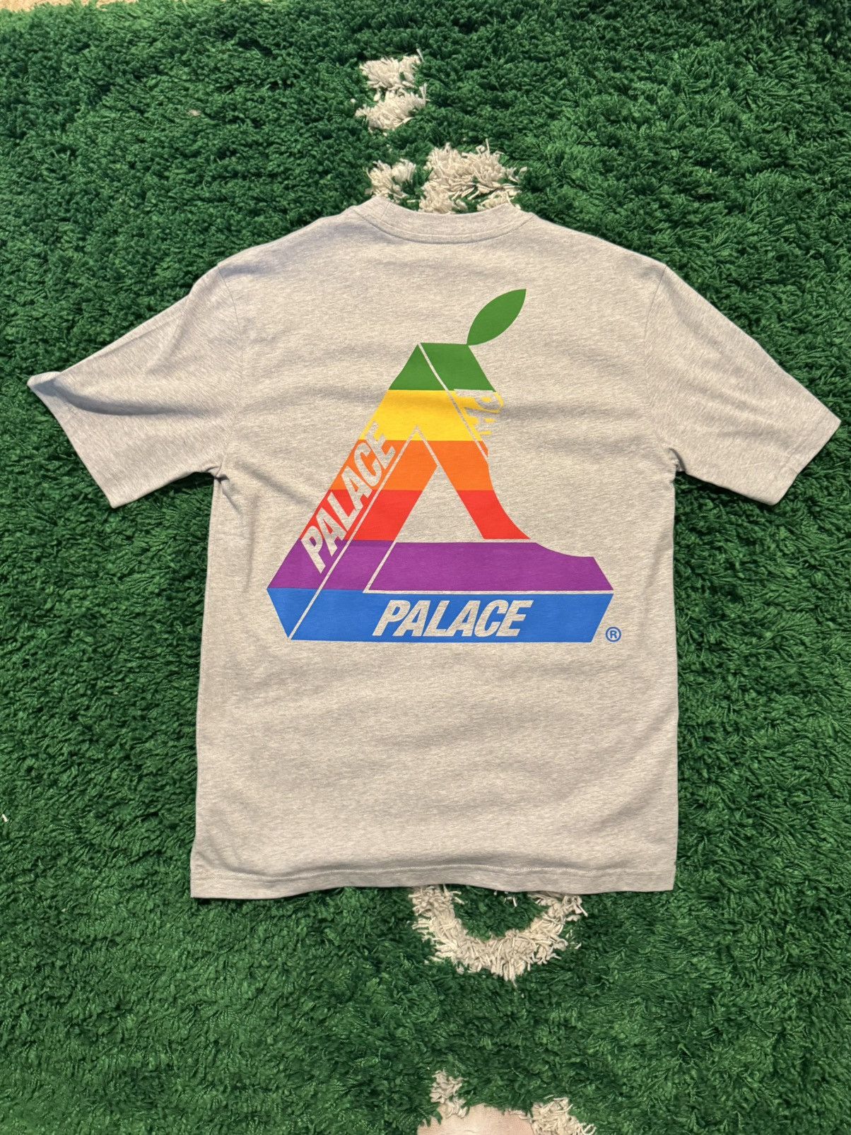 Palace Palace Jobsworth T-shirt Size US M / EU 48-50 / 2 - 6 Thumbnail