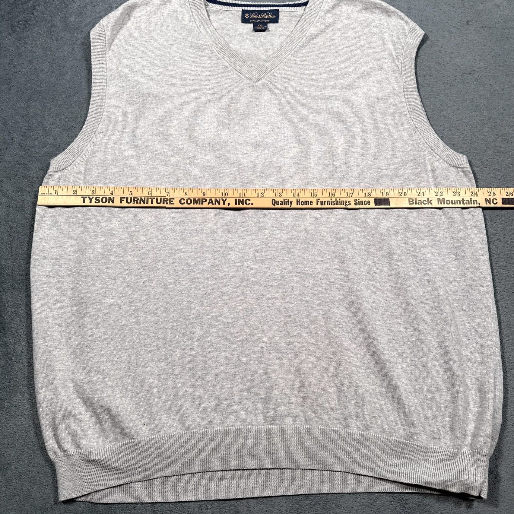 Brooks Brothers Brooks Brothers Mens Sweater Vest 2XL Knit Cotton V-Neck Classic Sleeveless Preppy Gray Size US XXL / EU 58 / 5 - 2 Thumbnail