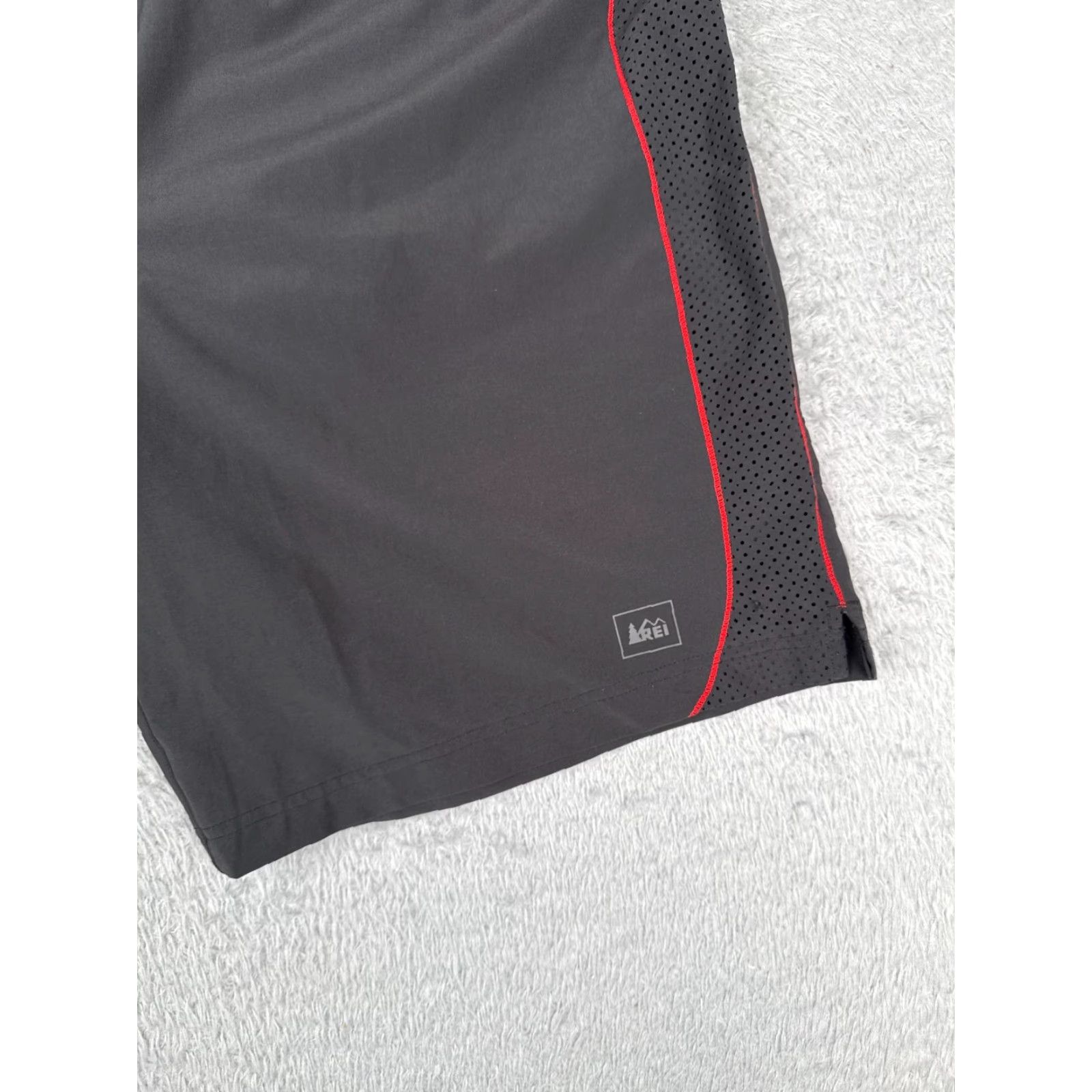 Vintage REI Men's Shorts Cargo Pocket Lined Polyester Gray Casual Regular 32 in Inseam 9 in 36x9 Hiking Kayak Size US 31 - 2 Thumbnail