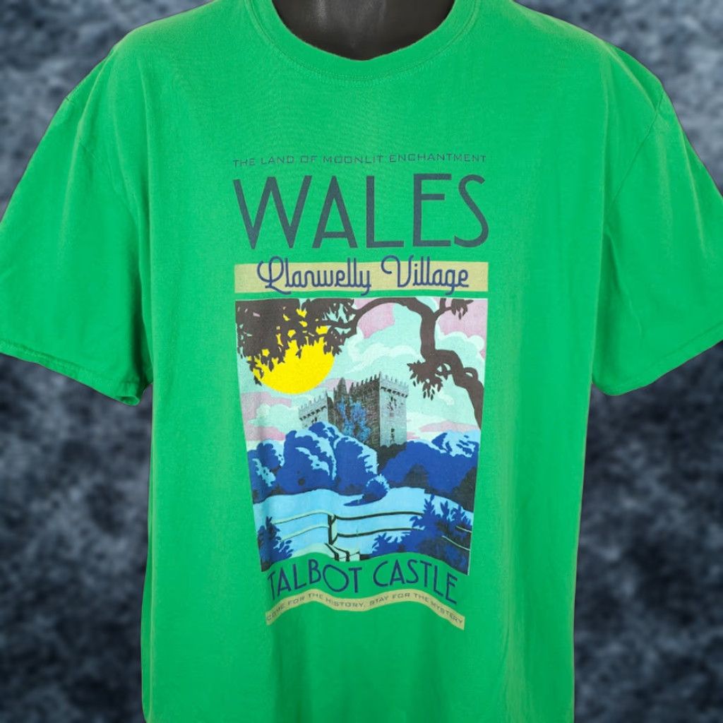 Gildan Gildan Talbot Castle T Shirt Mens 2XL Green Wales Llanwelly Village The Wolf Man Vintage? No. Size US XXL / EU 58 / 5 - 1 Thumbnail
