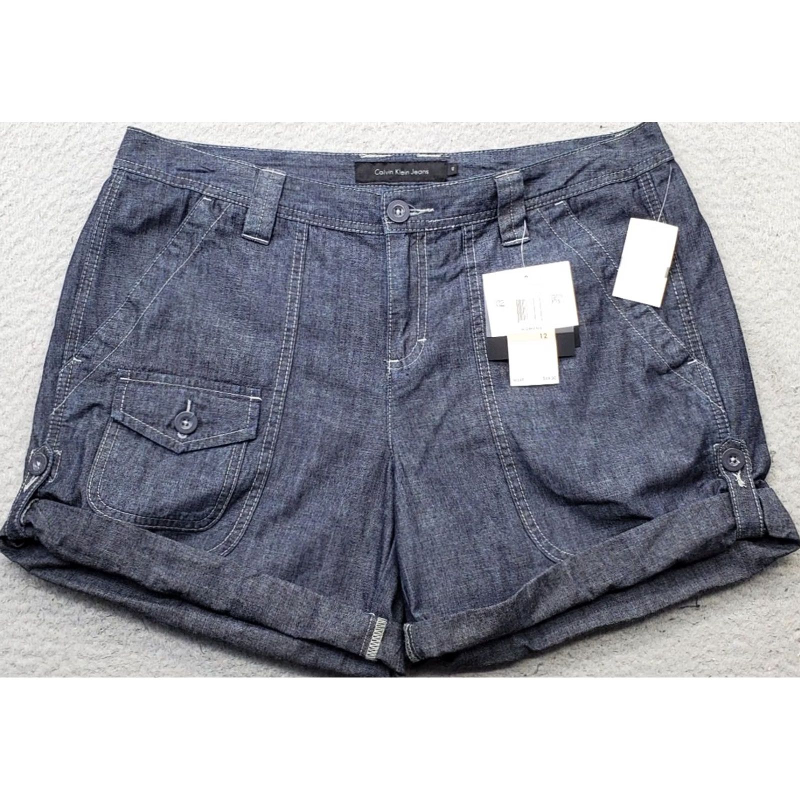 Calvin Klein Calvin Klein Shorts Womens 12 Denim Stretch Flat Front Cuffed 5-Pocket 100% Cotton Blue Size 12 Womens 5-Pocket Denim Shorts Modern Casual Summer 90s? Size 34" / US 12 / IT 48 - 2 Thumbnail