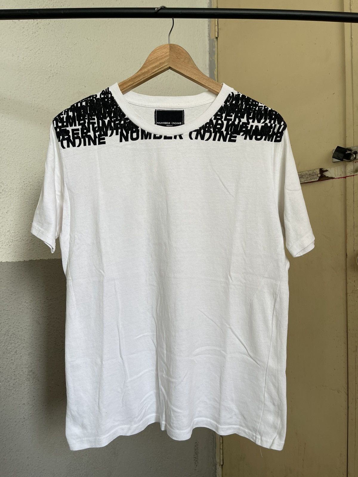Number (N)ine Number Nine Denim Logo All Over Shoulder Print Tee Size US L / EU 52-54 / 3 - 1 Thumbnail