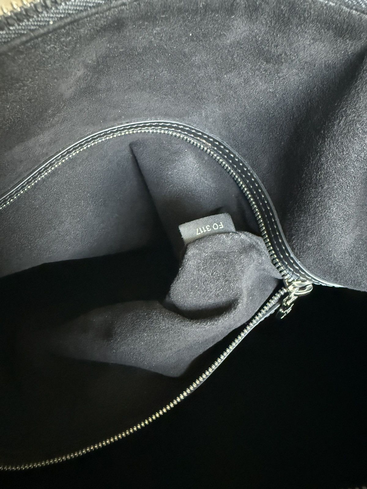 Louis Vuitton Louis Vuitton x Supreme Keepall 55 – Black Epi Leather Size ONE SIZE - 12 Thumbnail