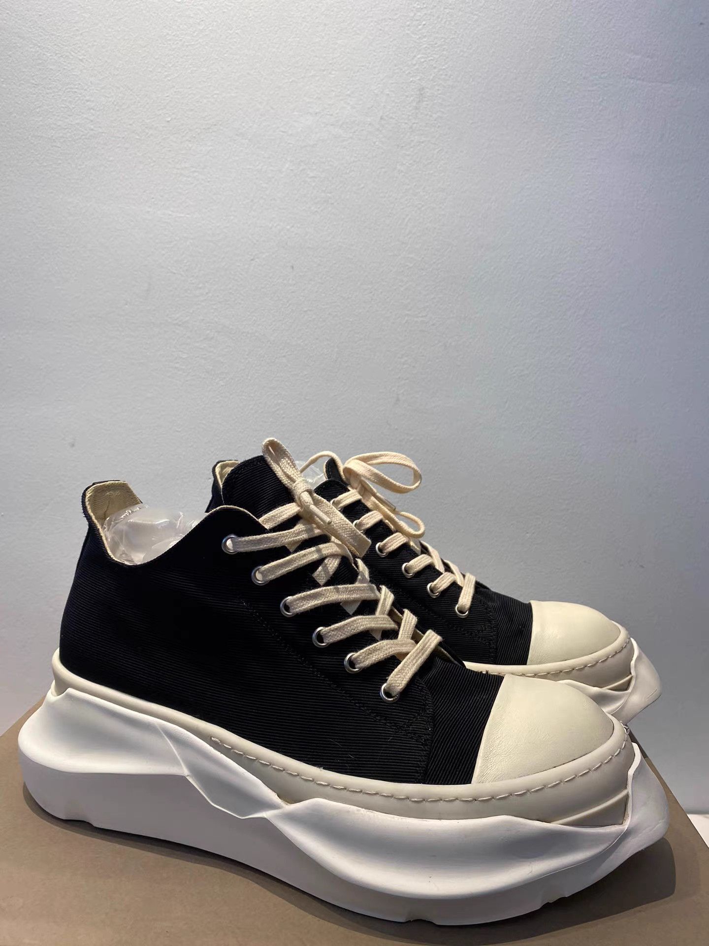 Rick Owens Rick Owens tractor sole sneakers Size US 10 / EU 43 - 2 Thumbnail