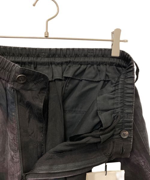 Yohji Yamamoto Yohji Yamamoto pour homme Snake woman gathered shorts Size US 31 - 3 Thumbnail