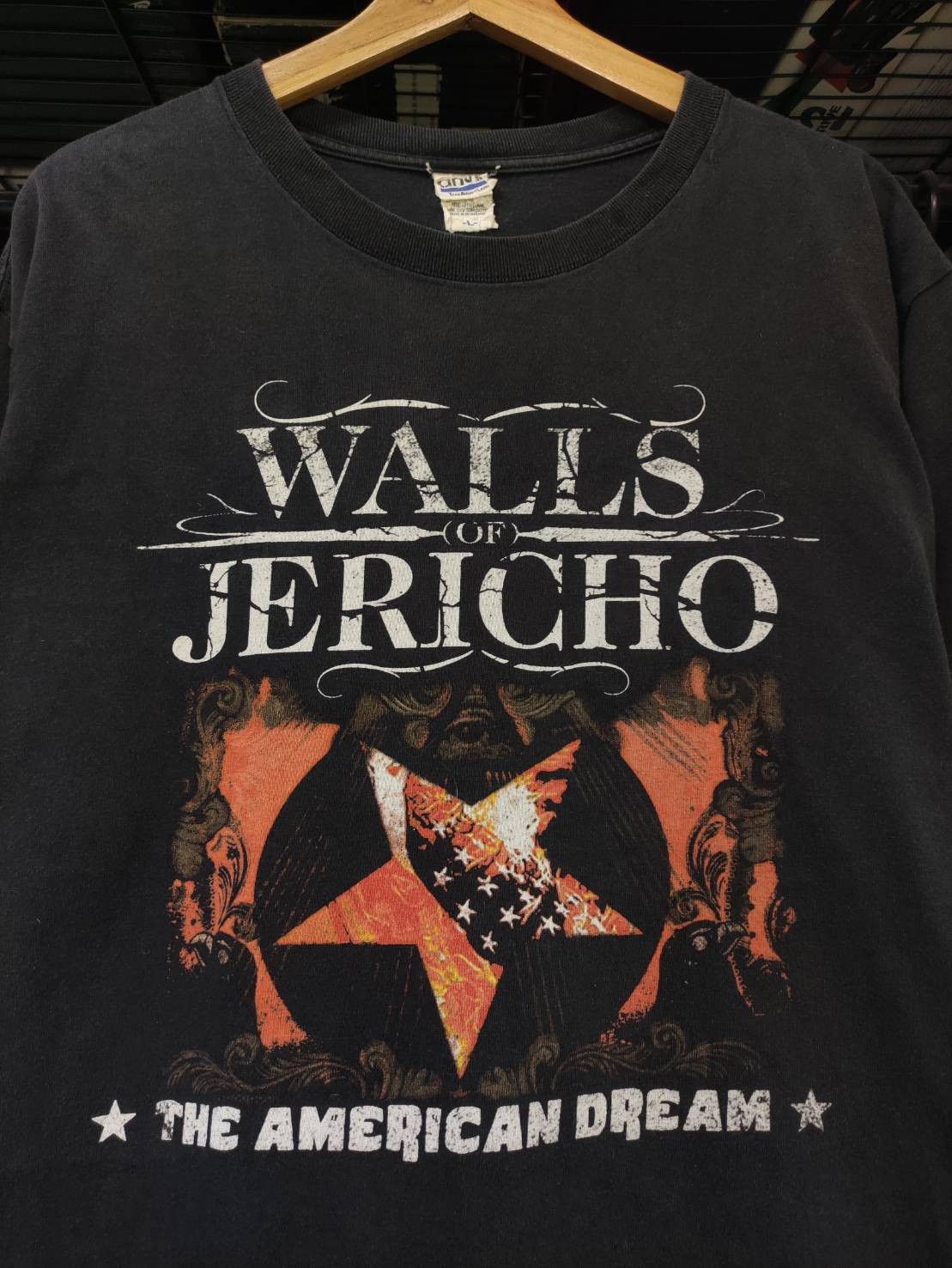Band Tees Vtg 00's Walls of Jericho " The American Dream " Album Promo Size US L / EU 52-54 / 3 - 1 Thumbnail