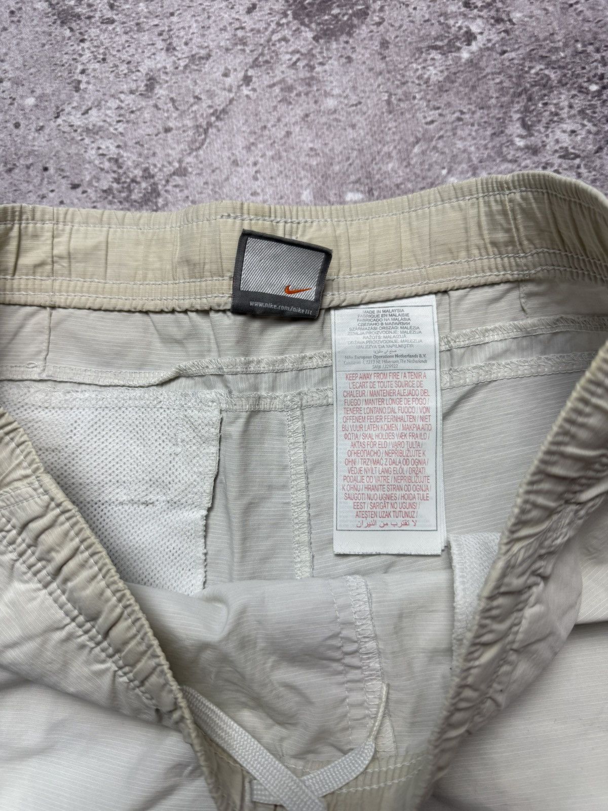Nike × Vintage Vintage Nike Nylon Shorts 90s Y2K Size US 32 / EU 48 - 5 Thumbnail