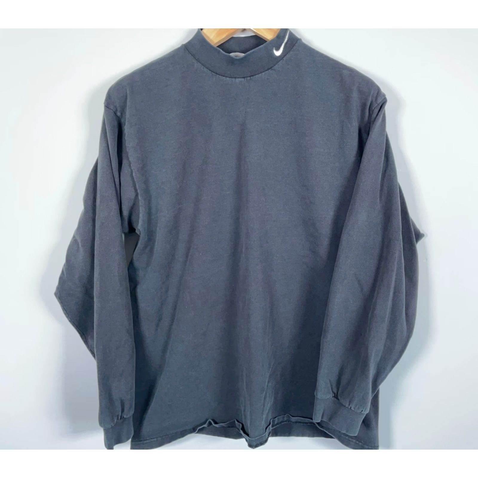 Nike VINTAGE Nike Mock Neck T-Shirt Long Sleeve Men Large Black 90s USA Made Size US L / EU 52-54 / 3 - 2 Thumbnail
