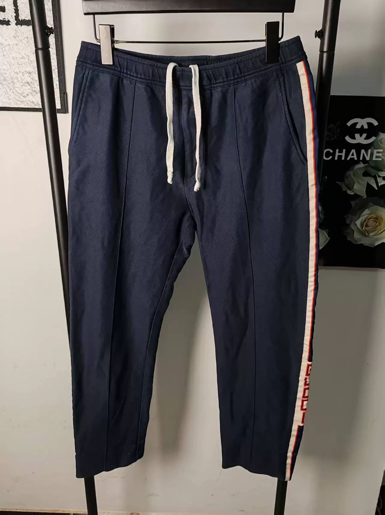 Gucci Gucci Logo Track Pants for Men Size US 30 / EU 46 - 1 Thumbnail