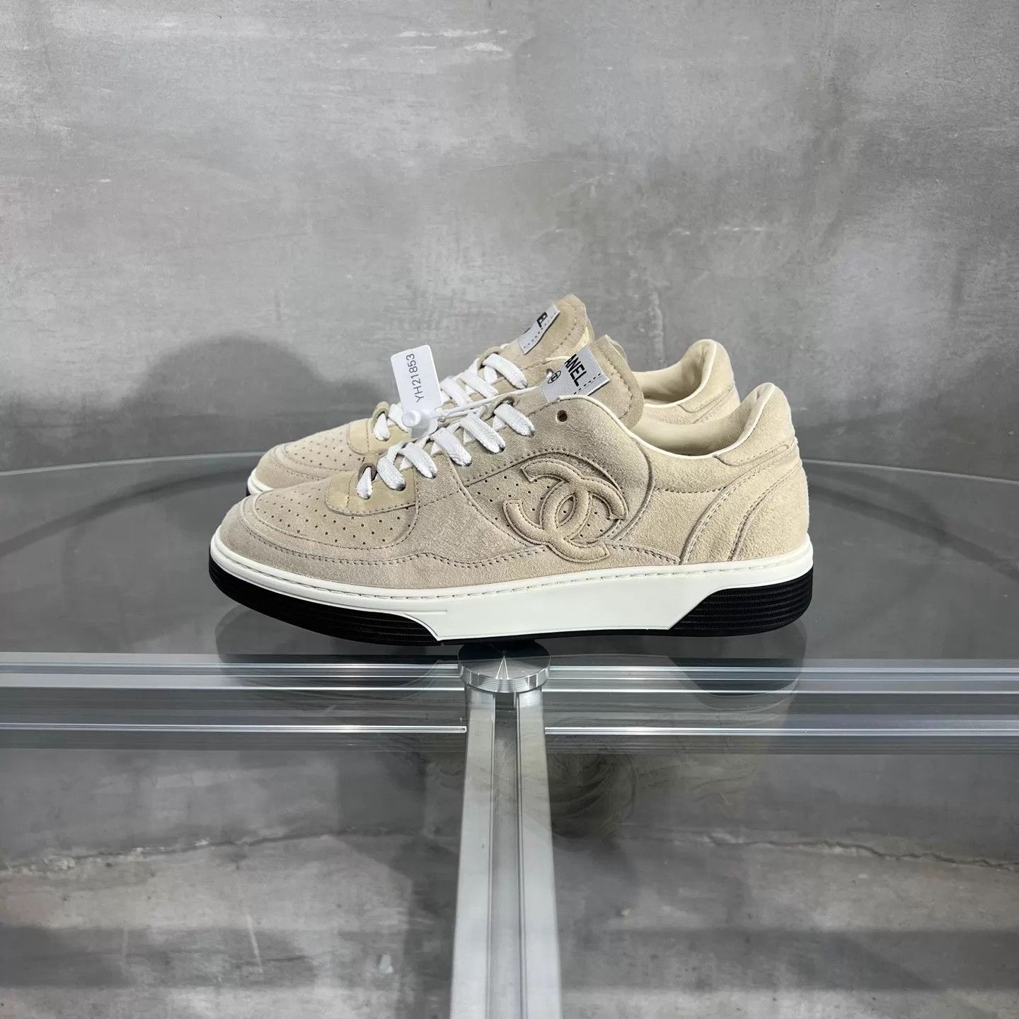 Chanel CHANEL Brown Suede Sneakers 38.5 EU Original Box Size US 8 / IT 38 - 3 Thumbnail