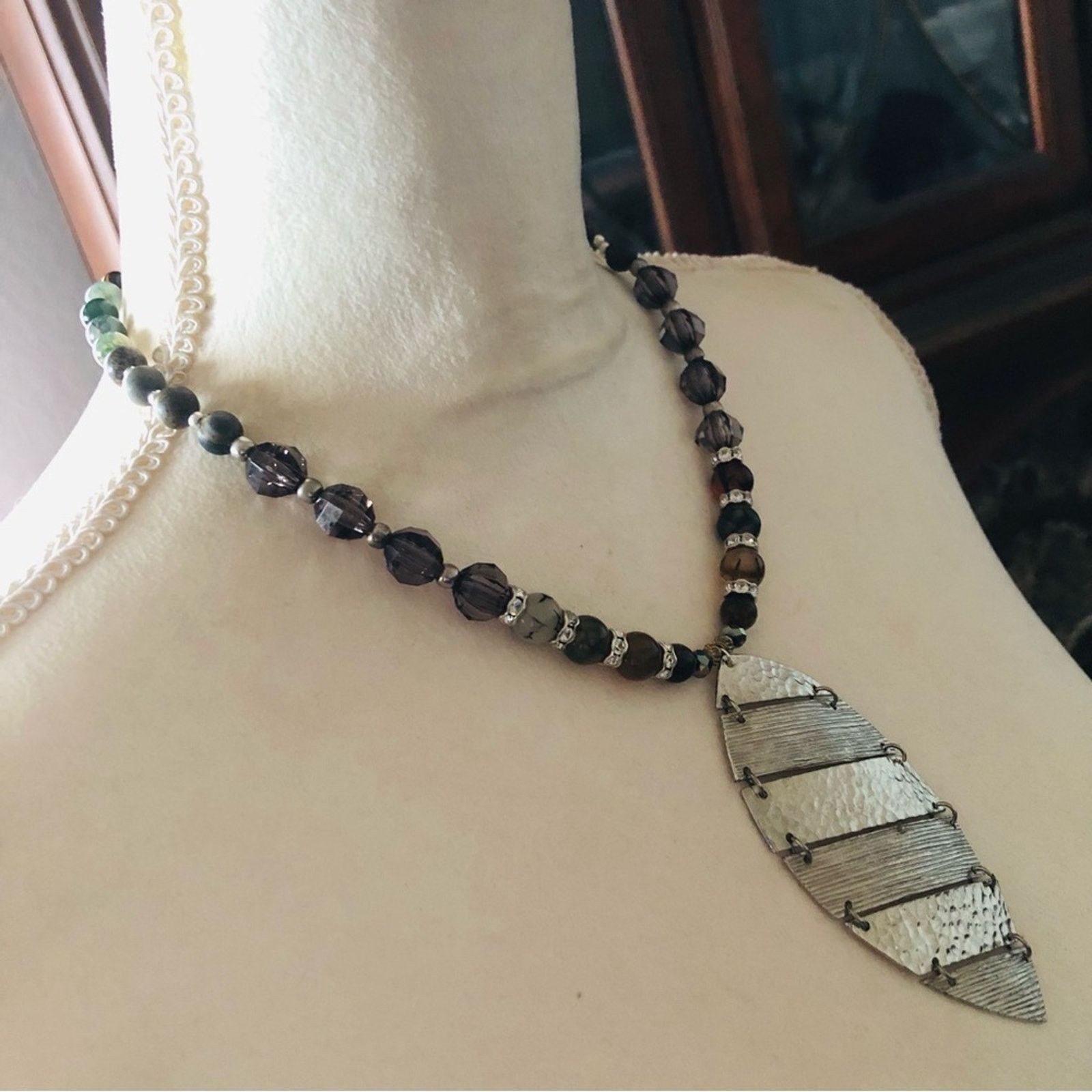 Handmade Handcrafted large articulated pendant genuine stone necklace Size ONE SIZE - 3 Thumbnail
