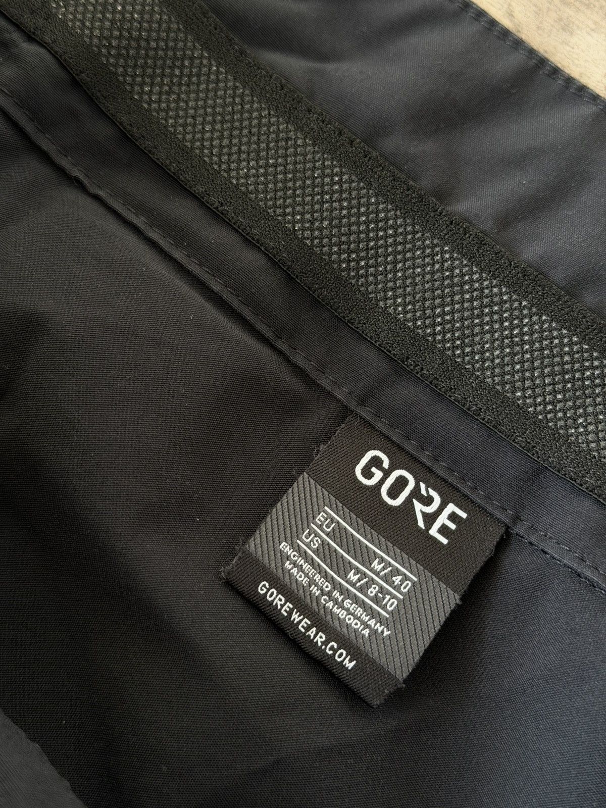 GOREWEAR Gore Bike Run Wear Mens Shorts Size US 32 / EU 48 - 8 Thumbnail