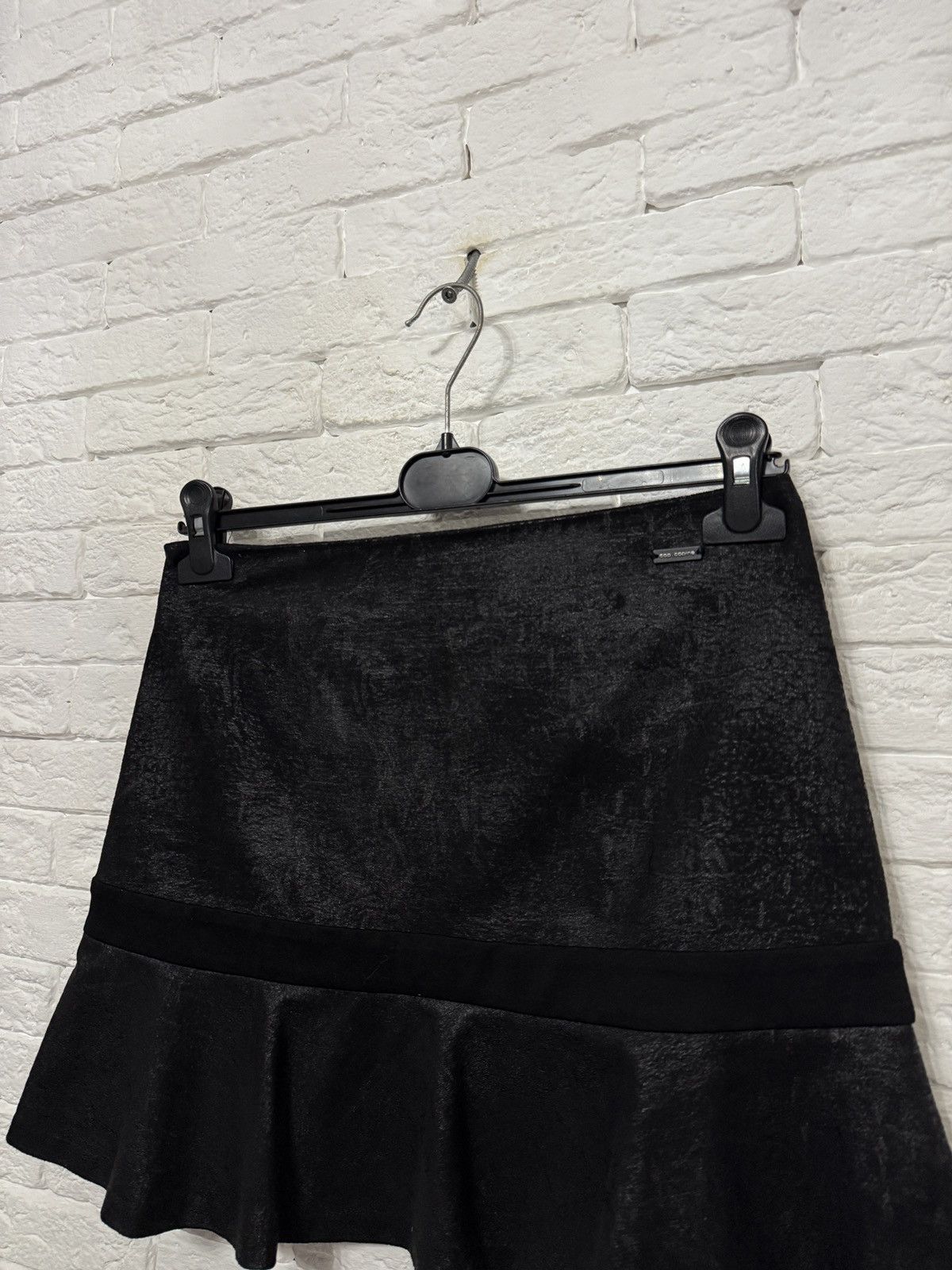 Cop Copine Cop Copine Skirt Waxed-Floral Pattern Mini Skirt Bonola Jupe Size 26" / US 2 / IT 38 - 2 Thumbnail
