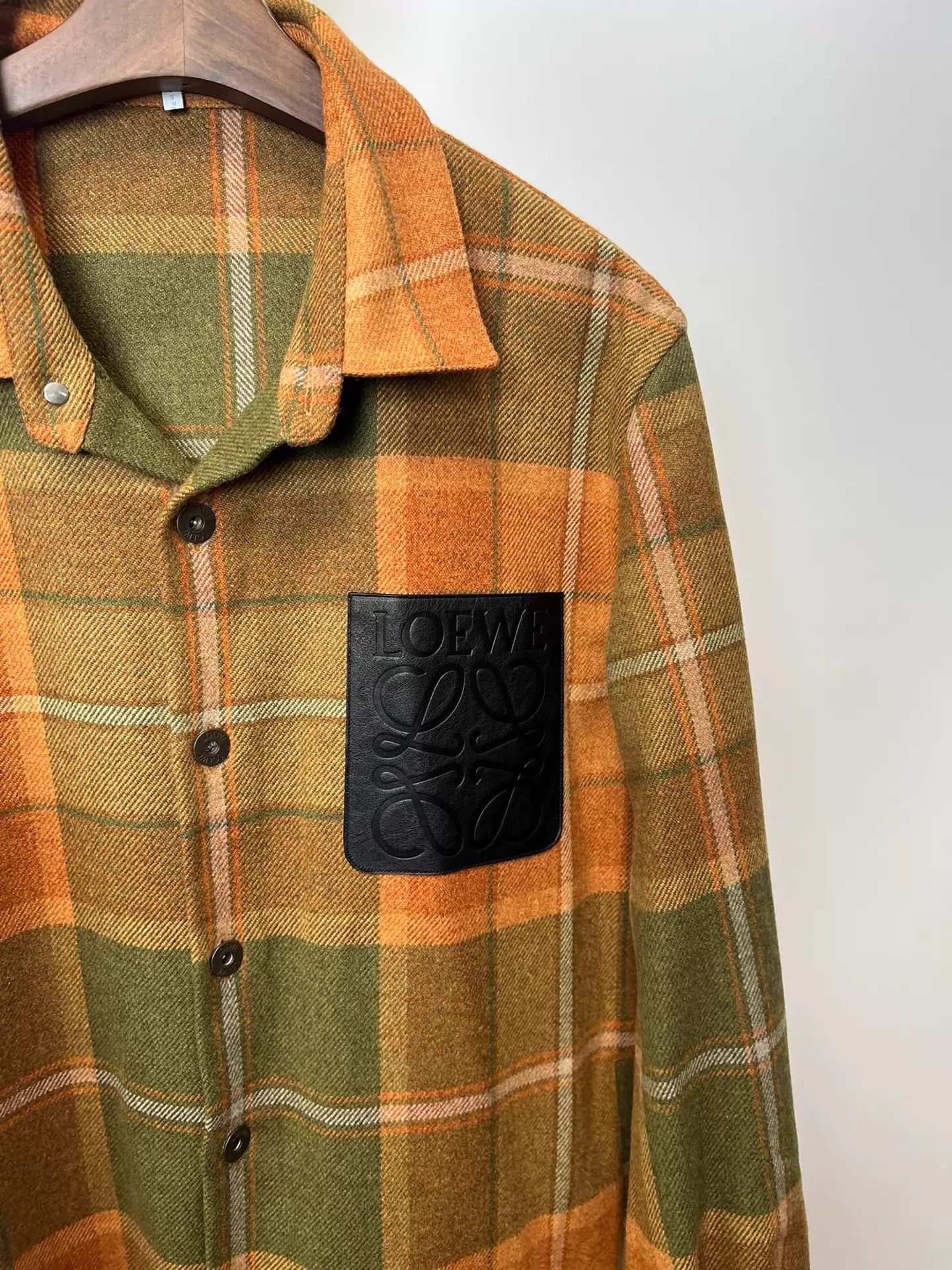 Loewe Loewe Color Check Leather Patch Logo Shirt Orange Size S / US 4 / IT 40 - 4 Thumbnail