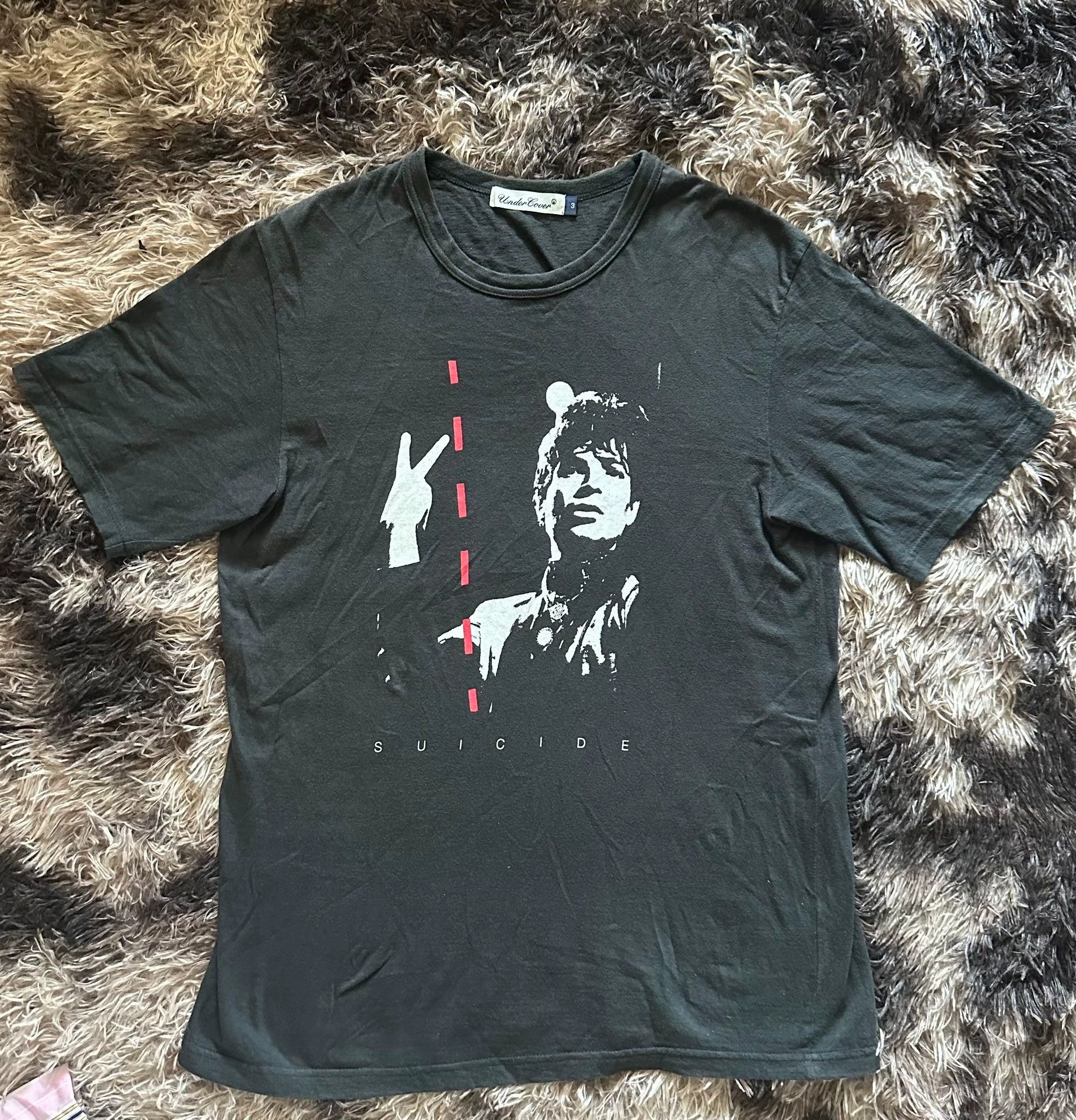Undercover undercover's first drop of blood was used to make old printed short-sleeved T-shirts Size US L / EU 52-54 / 3 - 1 Thumbnail