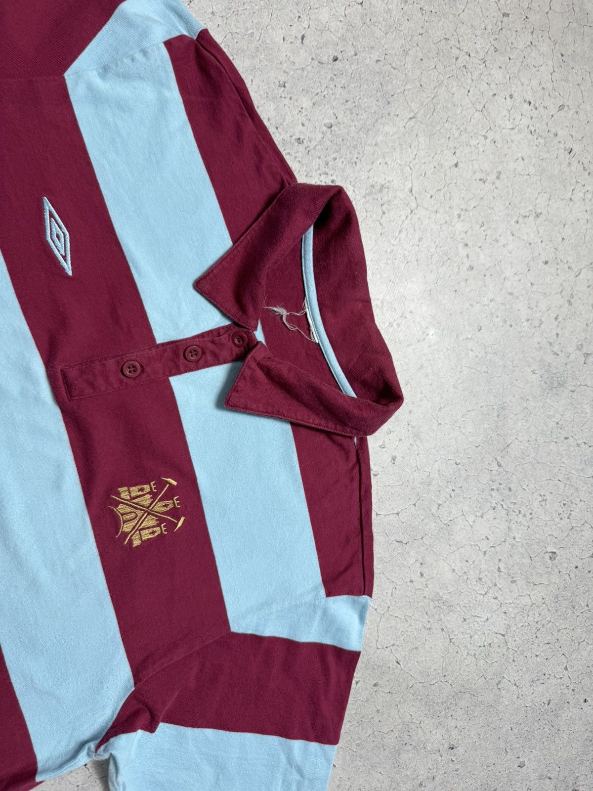 Umbro Umbro FC West Ham United Vintage Soccer Polo Shirt Jersey Size US L / EU 52-54 / 3 - 5 Thumbnail