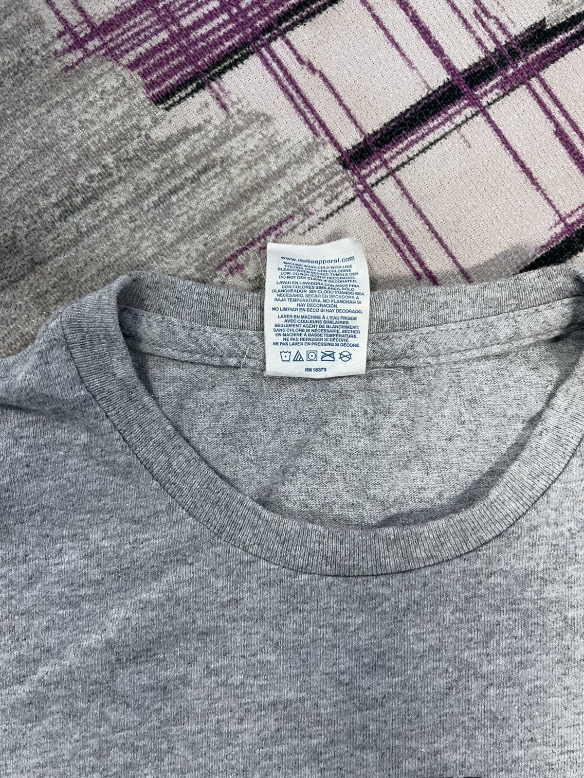 Alien Workshop VINTAGE Y2K ALIEN ROSWELL TEE VERY RARE Size US S / EU 44-46 / 1 - 3 Thumbnail
