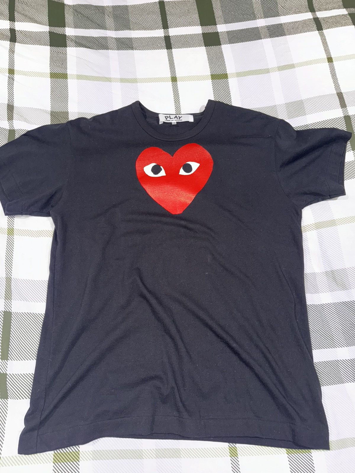 Comme des Garcons PLAY Red Heart tee Size US XXL / EU 58 / 5 - 1 Thumbnail