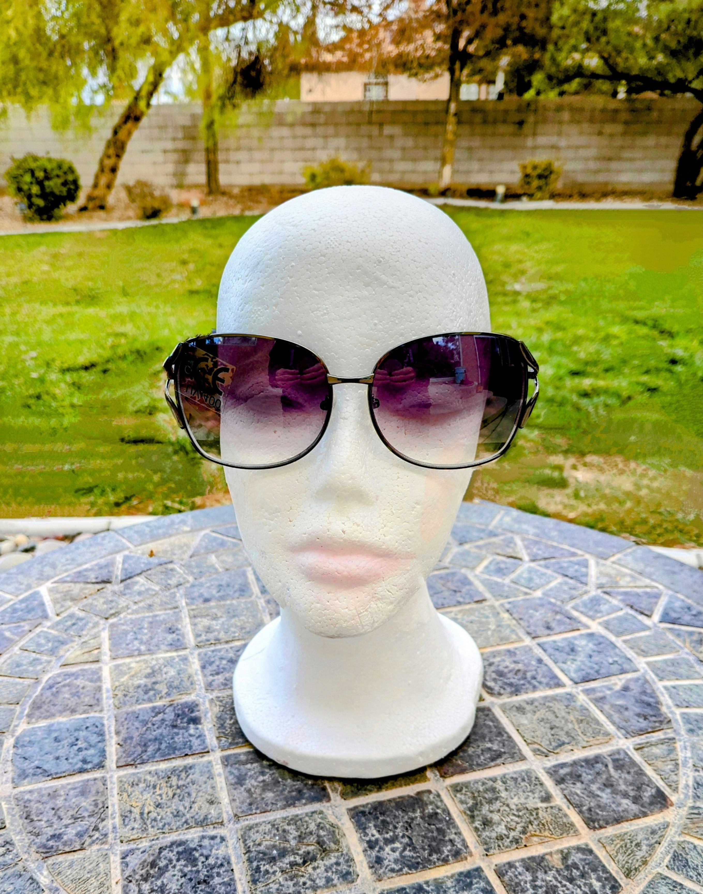 Designer Butterfly Twist Metal Gradient Oversized Lens Sunglasses New Size ONE SIZE - 1 Thumbnail