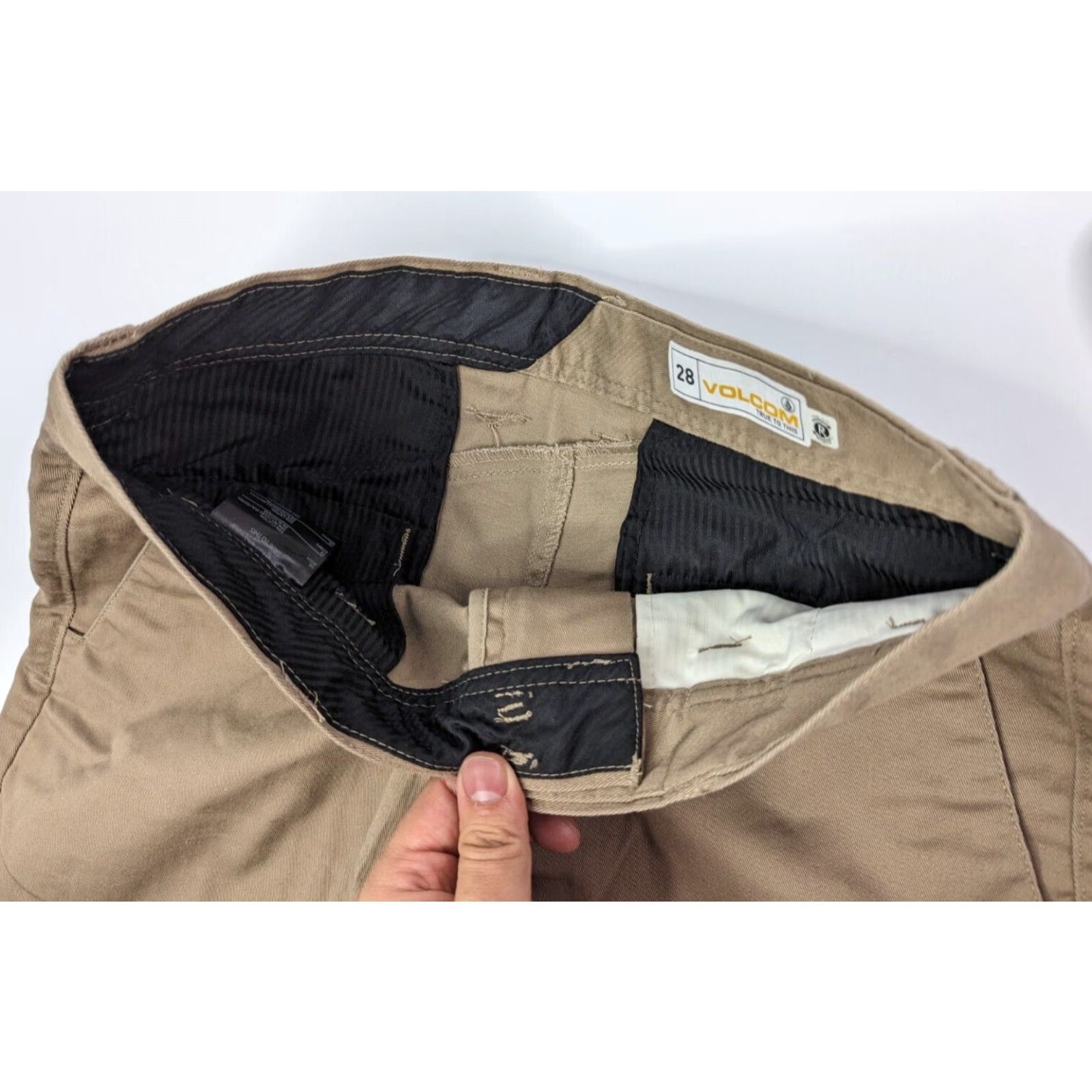 Volcom Volcom Chino Shorts Mens 28 Flat Front Brown Twill Cotton Blend Pockets Casual Regular Flat Front A0911601 Size US 28 / EU 44 - 6 Thumbnail