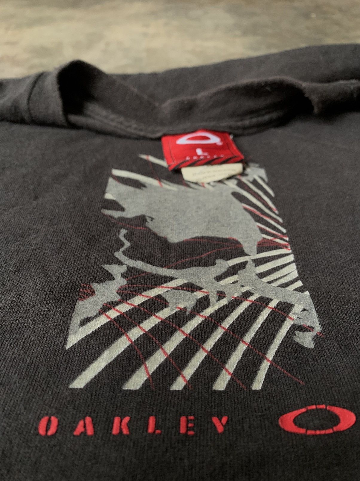 Oakley Vintage 2000s Oakley Bogo Skull Longsleeve Size US L / EU 52-54 / 3 - 8 Thumbnail