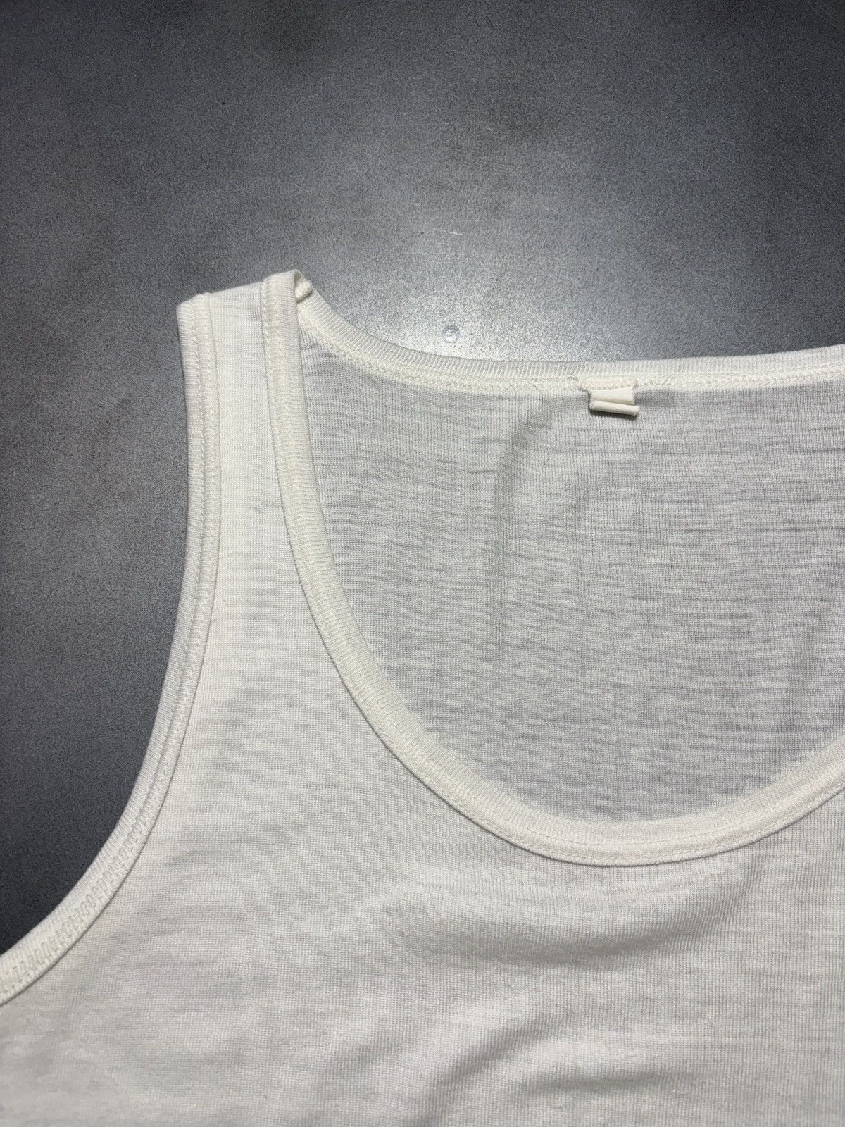 Vintage 1970s Military Undershirt Thrash Vintage Paper Thin Tank Top Size US XL / EU 56 / 4 - 6 Thumbnail