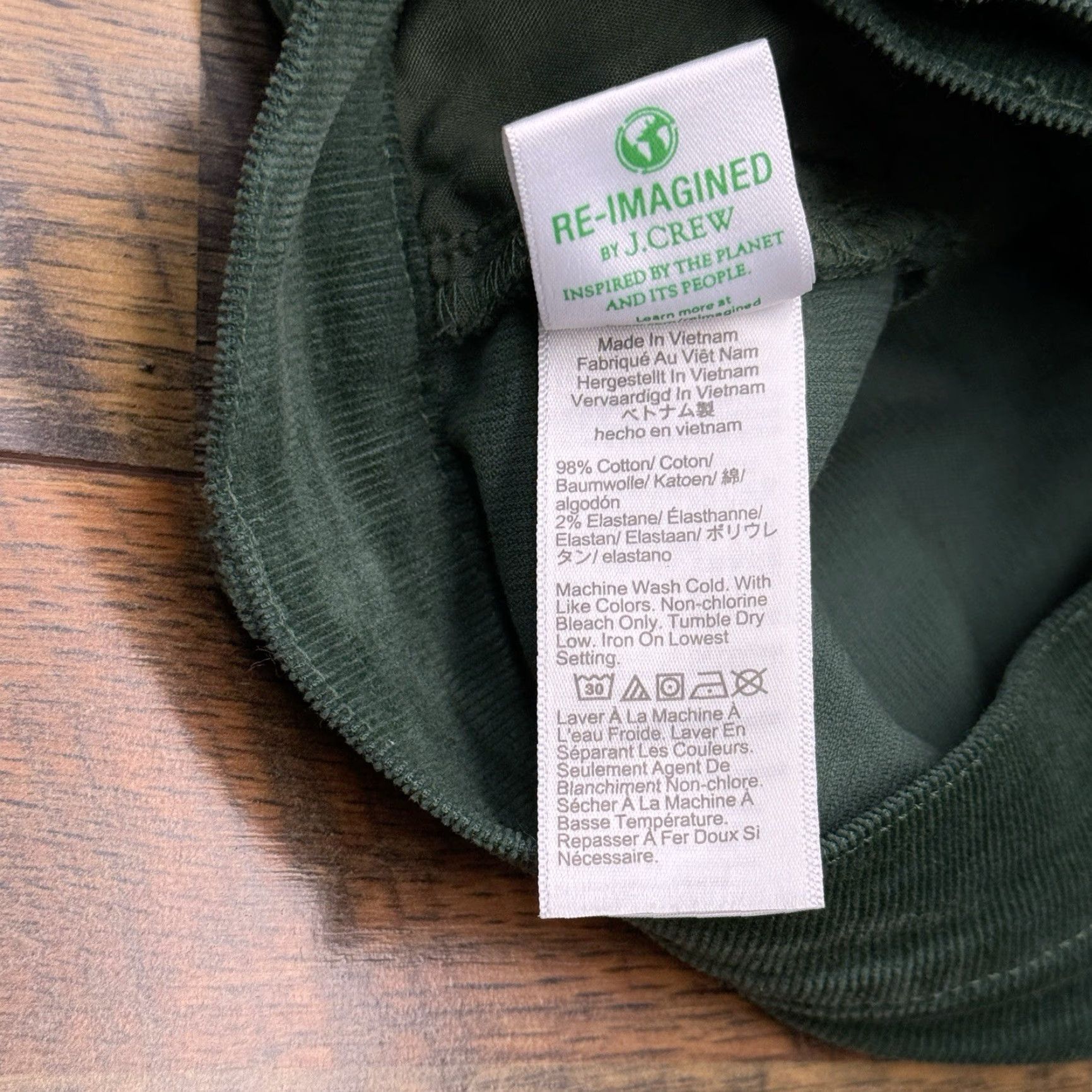J.Crew J.CREW Jeans Womens 24 Green Mid Rise Stretch Corduroy, 5-Pocket, Regular Fit, Straight, Inseam 27.5, Button Logo, Machine Washable Size 42" / US 20 - 5 Thumbnail
