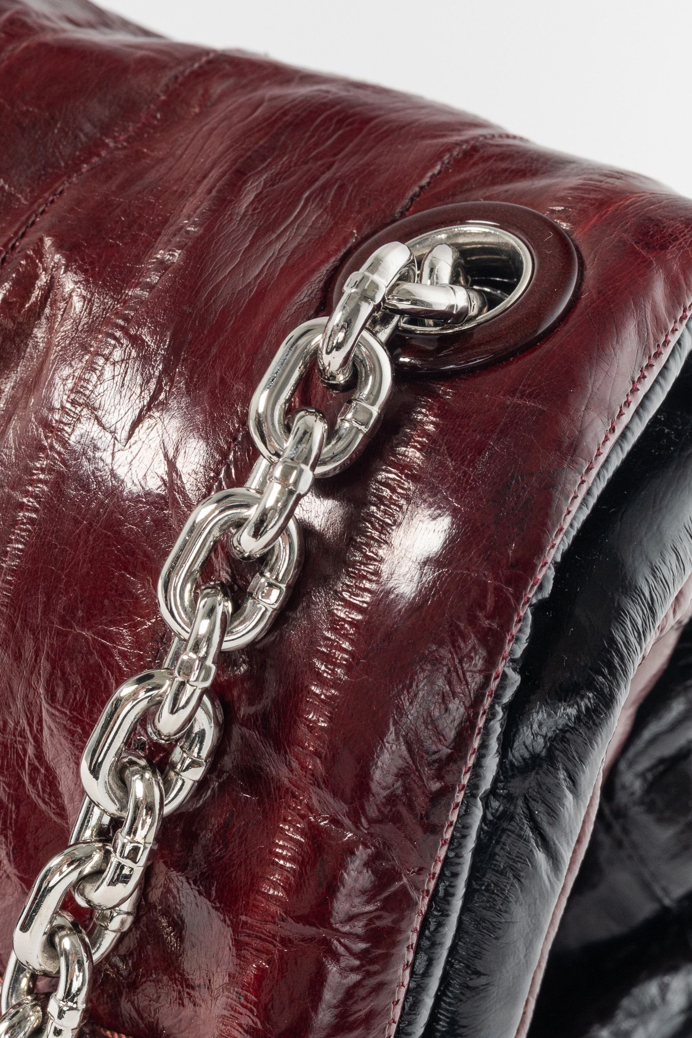Louis Vuitton Louis Vuitton SS15 Runway Cloud Clutch GM Eelskin Bag Size ONE SIZE - 9 Thumbnail