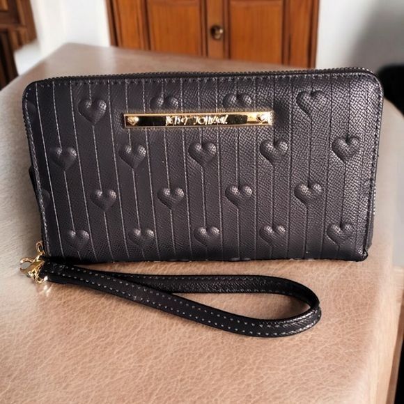 Betsey Johnson Brand New Betsey Johnson Black Leather Wristlet Wallet W/ Em Size ONE SIZE - 5 Thumbnail