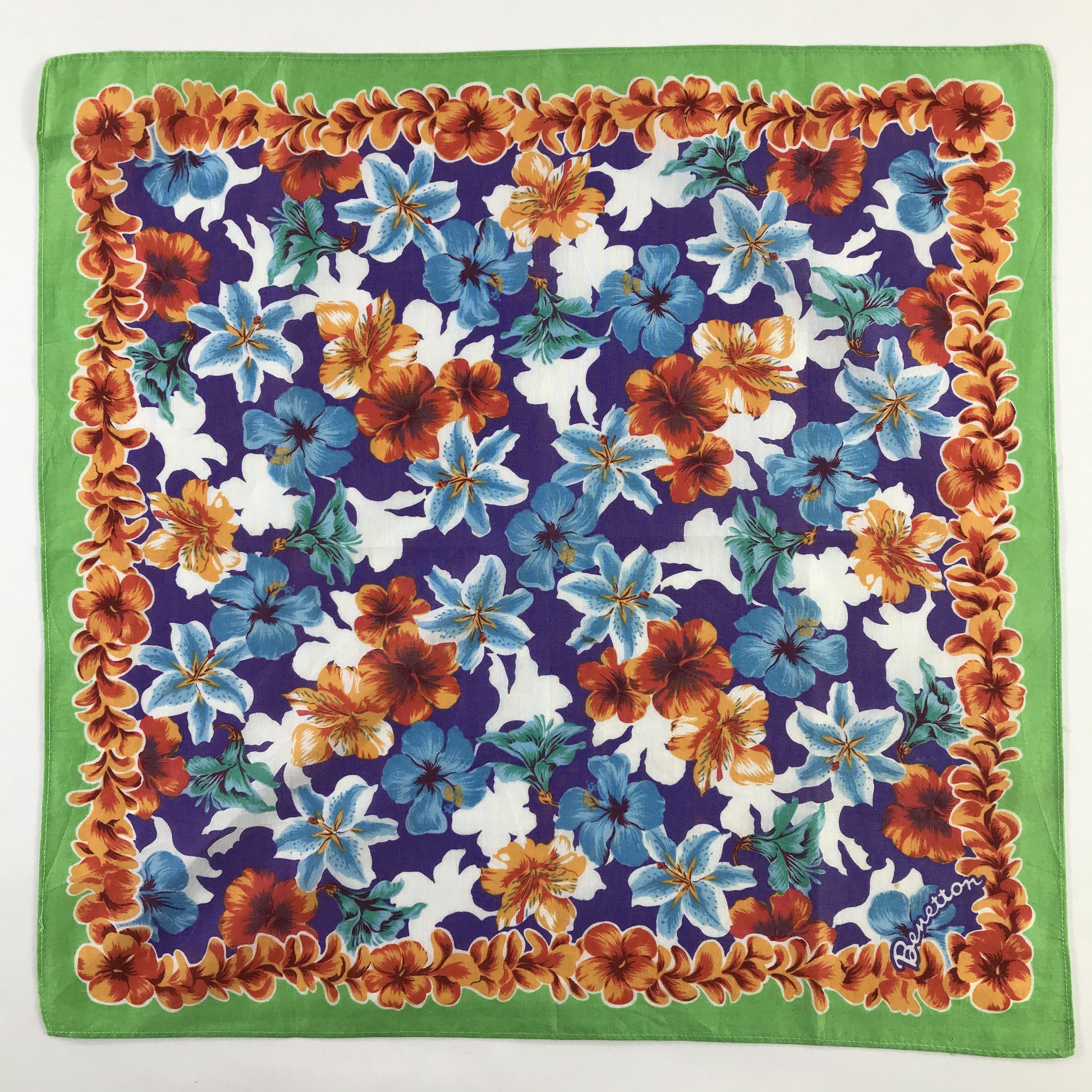 Benetton × Vintage Benetton Bandana / Handkerchief / Neckerchief - S963 Size ONE SIZE - 1 Thumbnail