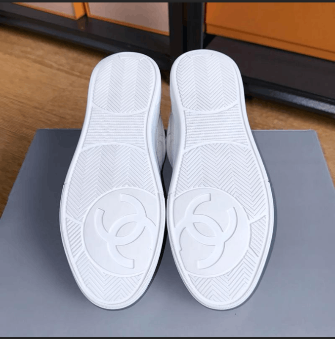 Chanel Chanel low-top casual shoes Size US 6 / IT 36 - 4 Thumbnail