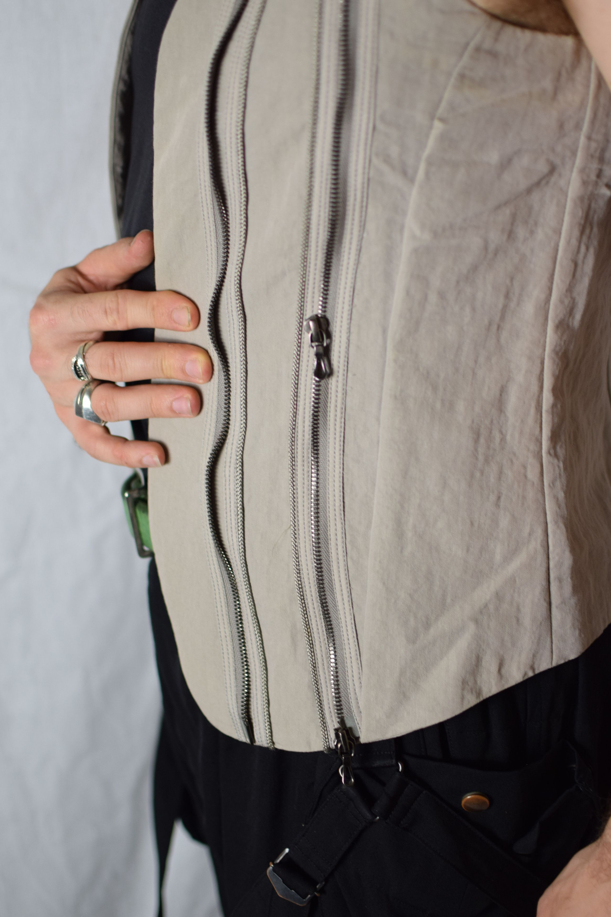 Julius Julius SS10 Neurbanvolker Vest - 297VEM3 Size US M / EU 48-50 / 2 - 7 Thumbnail